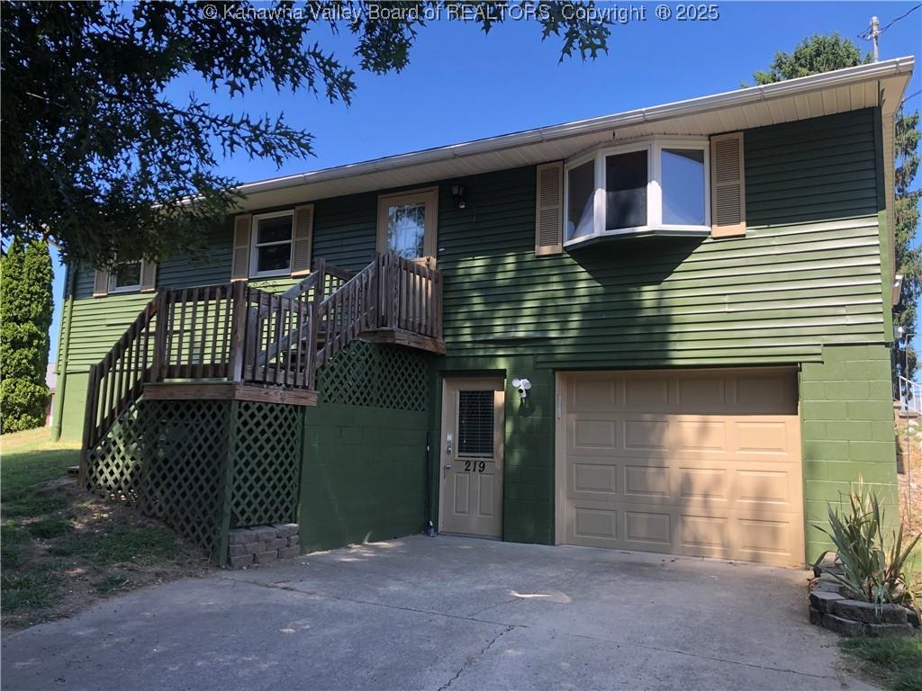 7th St, New Haven, WV 25265