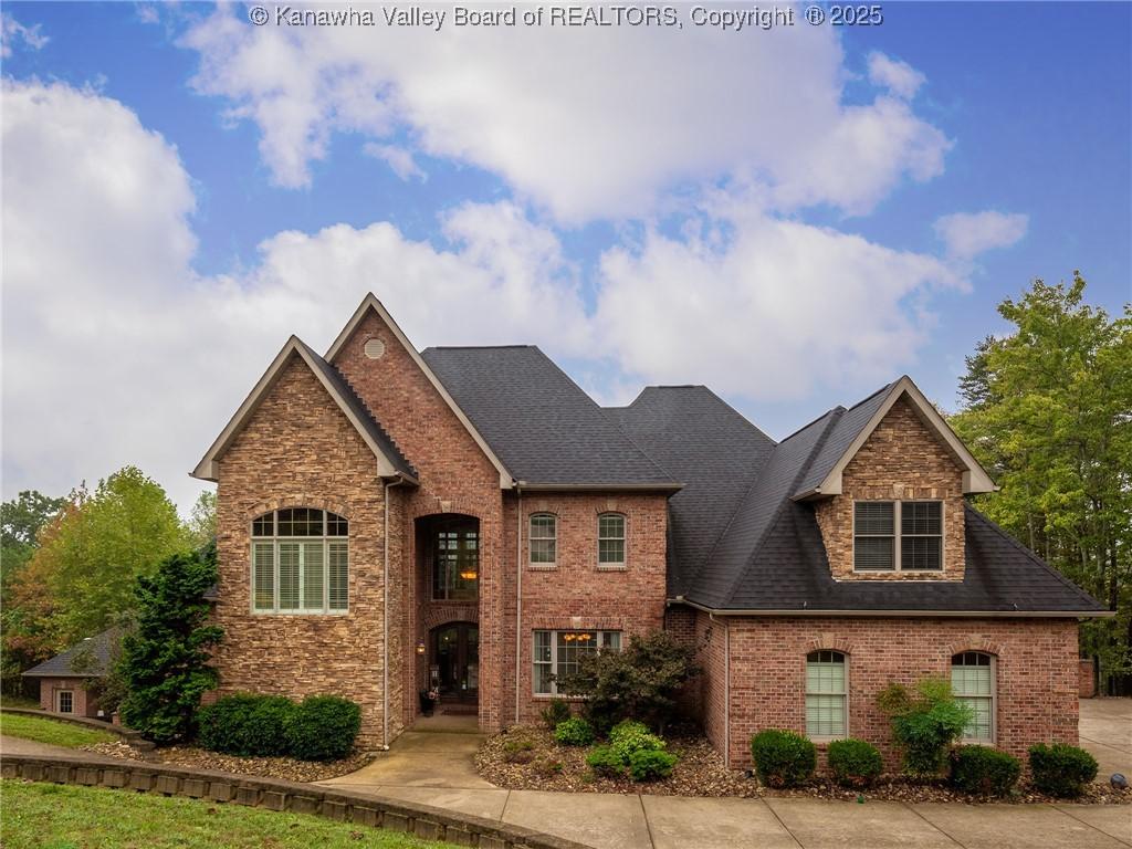 Southridge Way, Hurricane, WV 25526