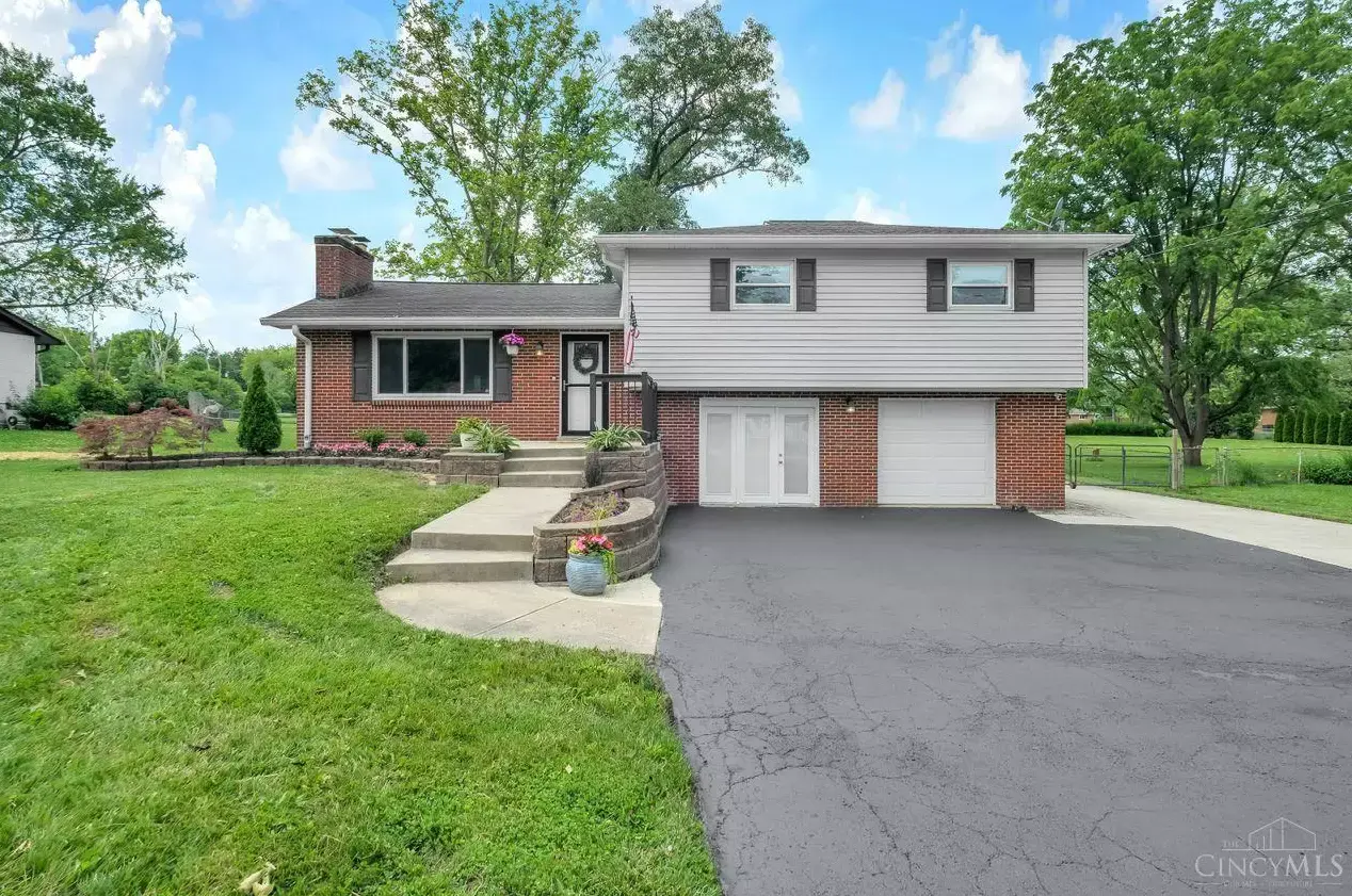Indianwood Dr, Mason, OH 45040
