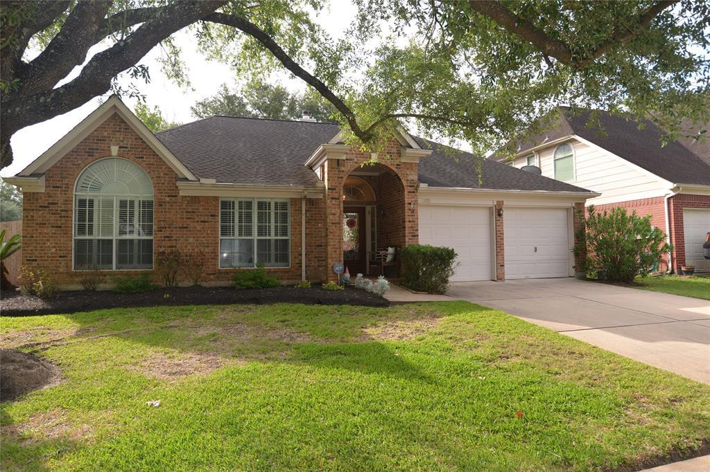 Winterwood Dr, League City, TX 77573