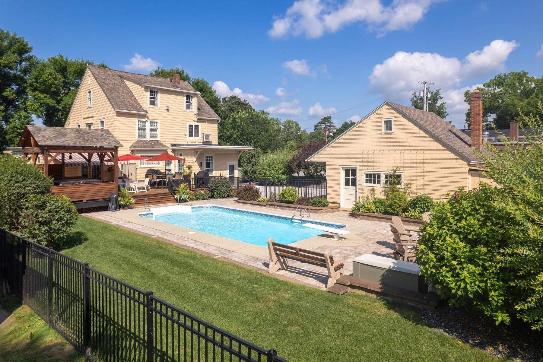Pleasant St, Rutland, VT 05701