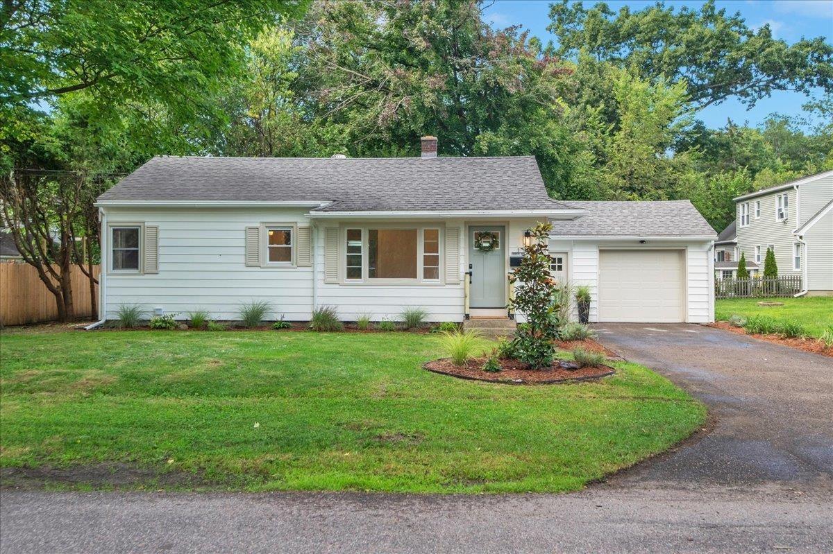 Huron Ave, Essex Junction, VT 05452