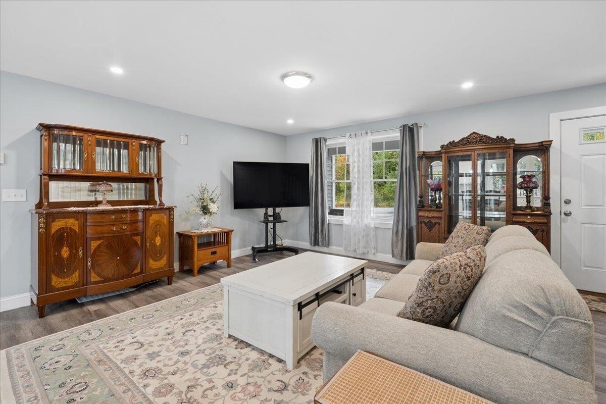Richards Way, Farmington, NH 03835