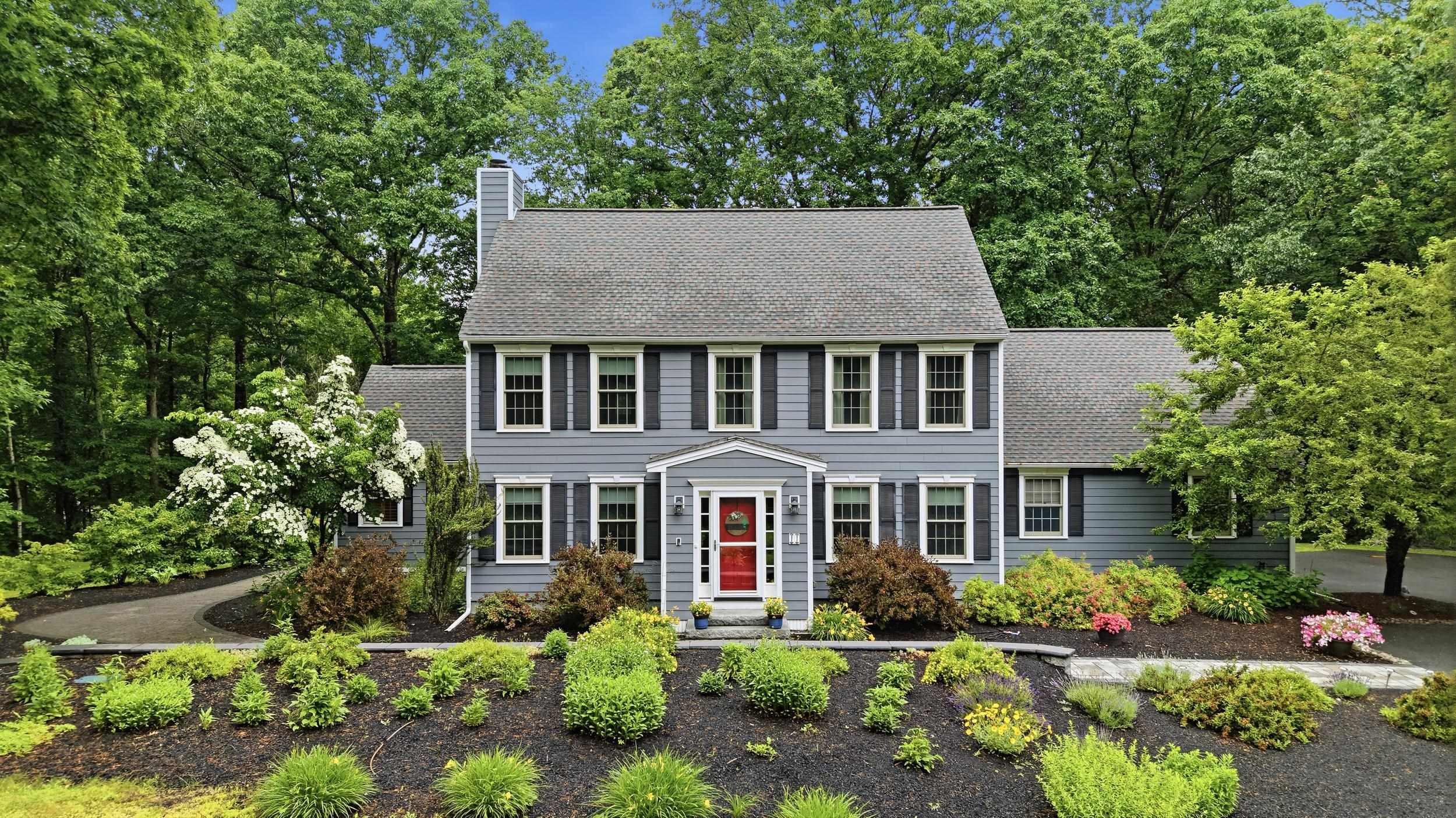 Montgomery Farm Rd, Derry, NH 03038