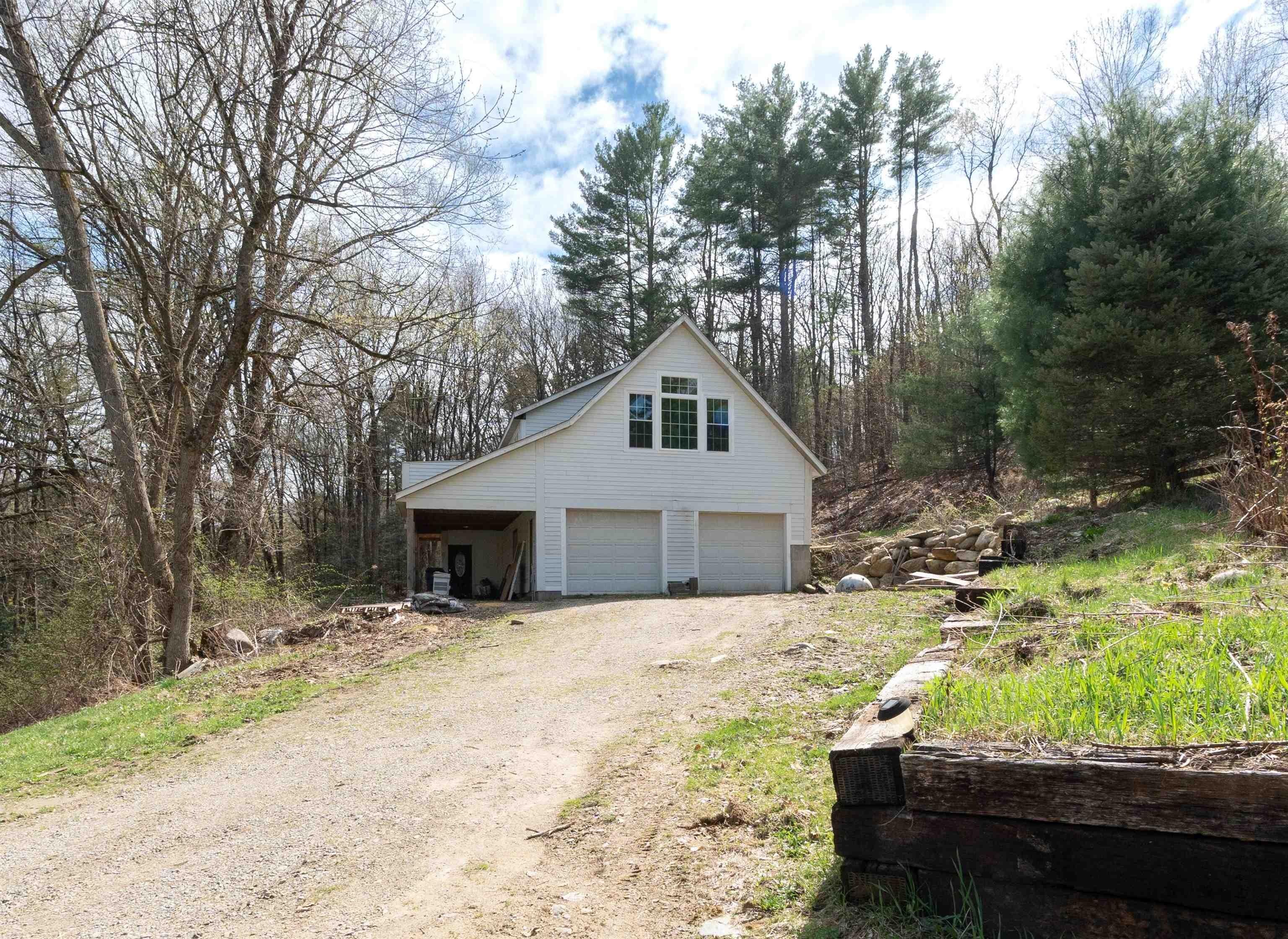 Chesterfield Rd, Hinsdale, NH 03451