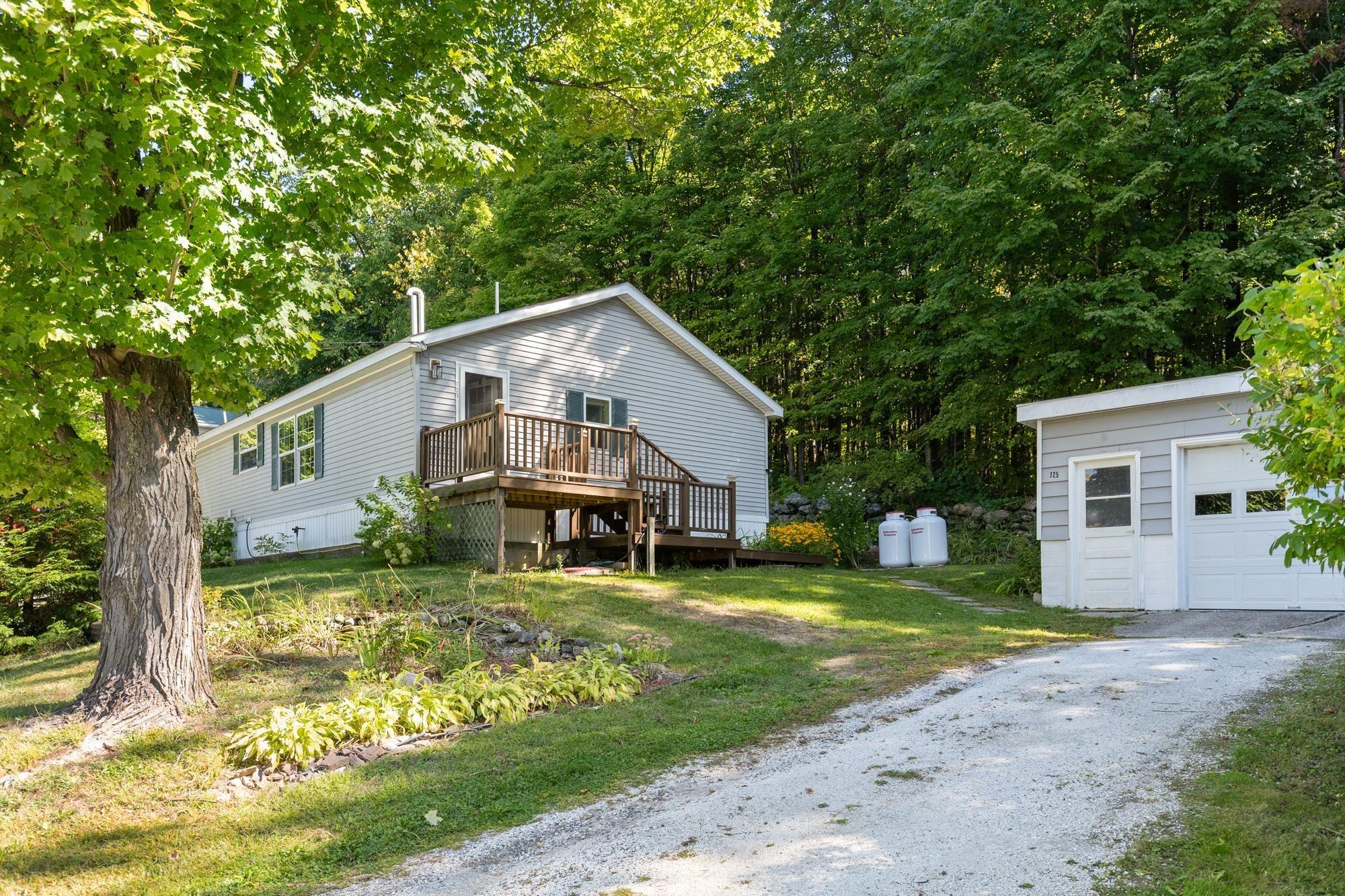 Porterwood Dr, Williston, VT 05495