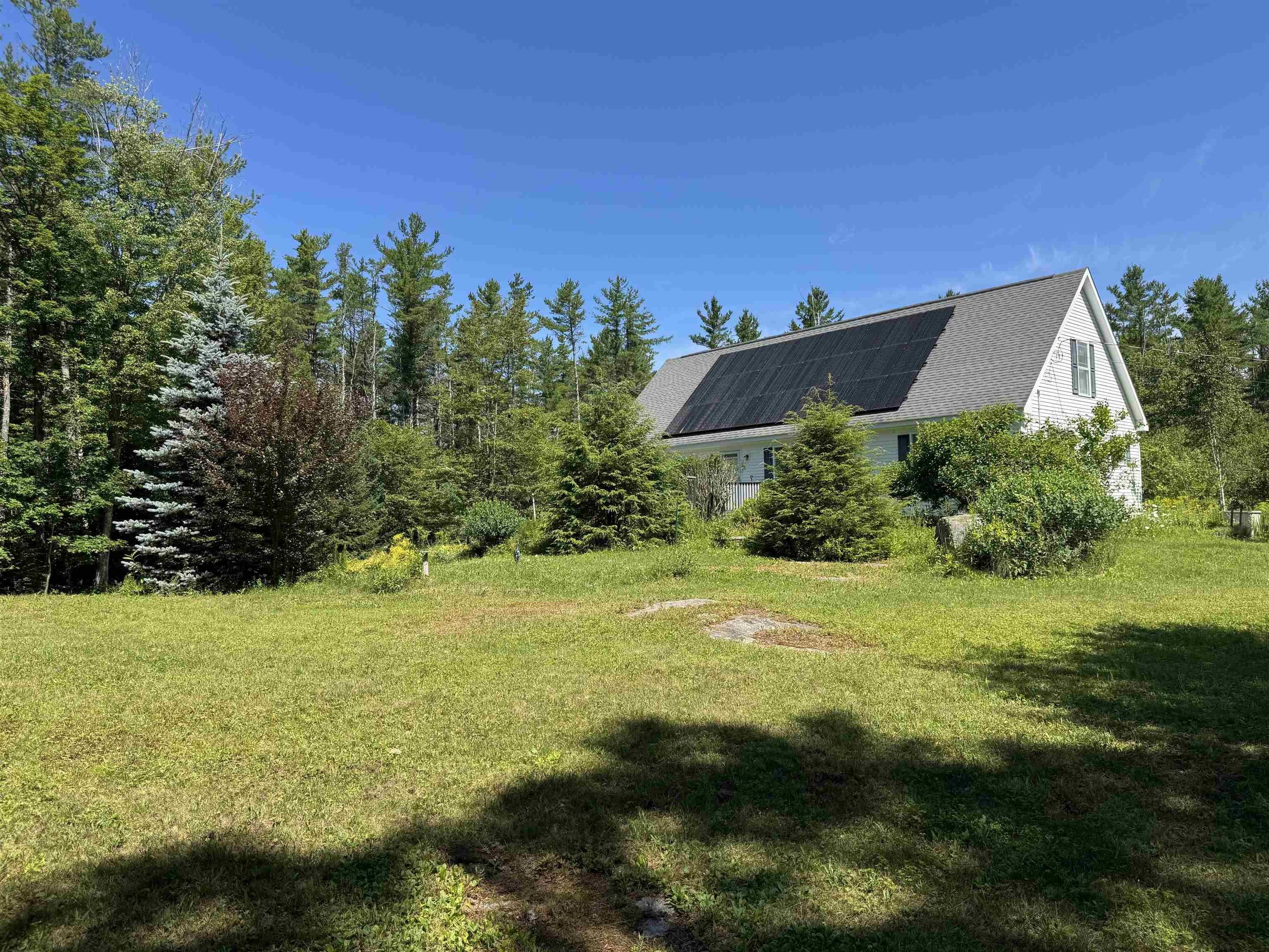 Perkins Pond Rd, Sunapee, NH 03782