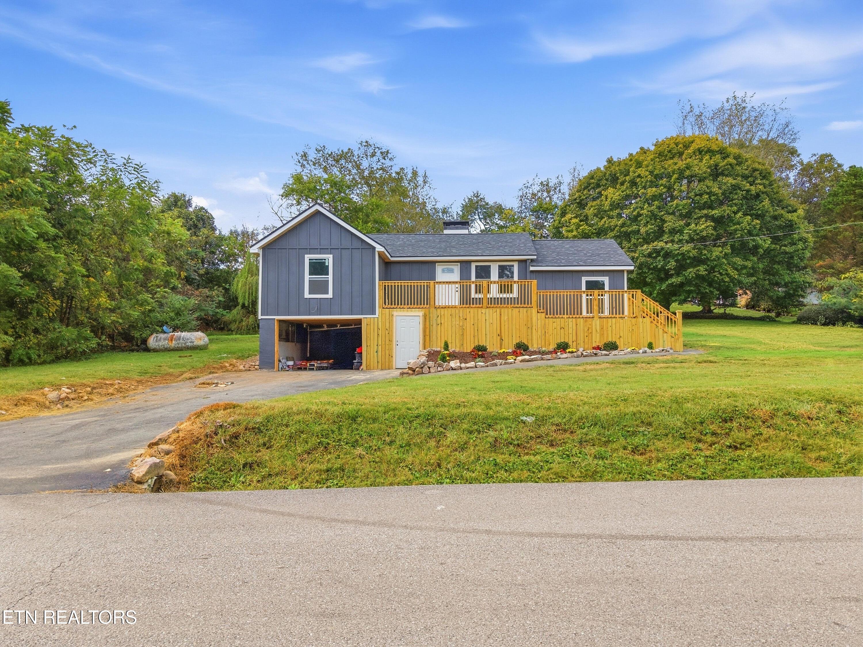 Wildwood Springs Rd, Maryville, TN 37804