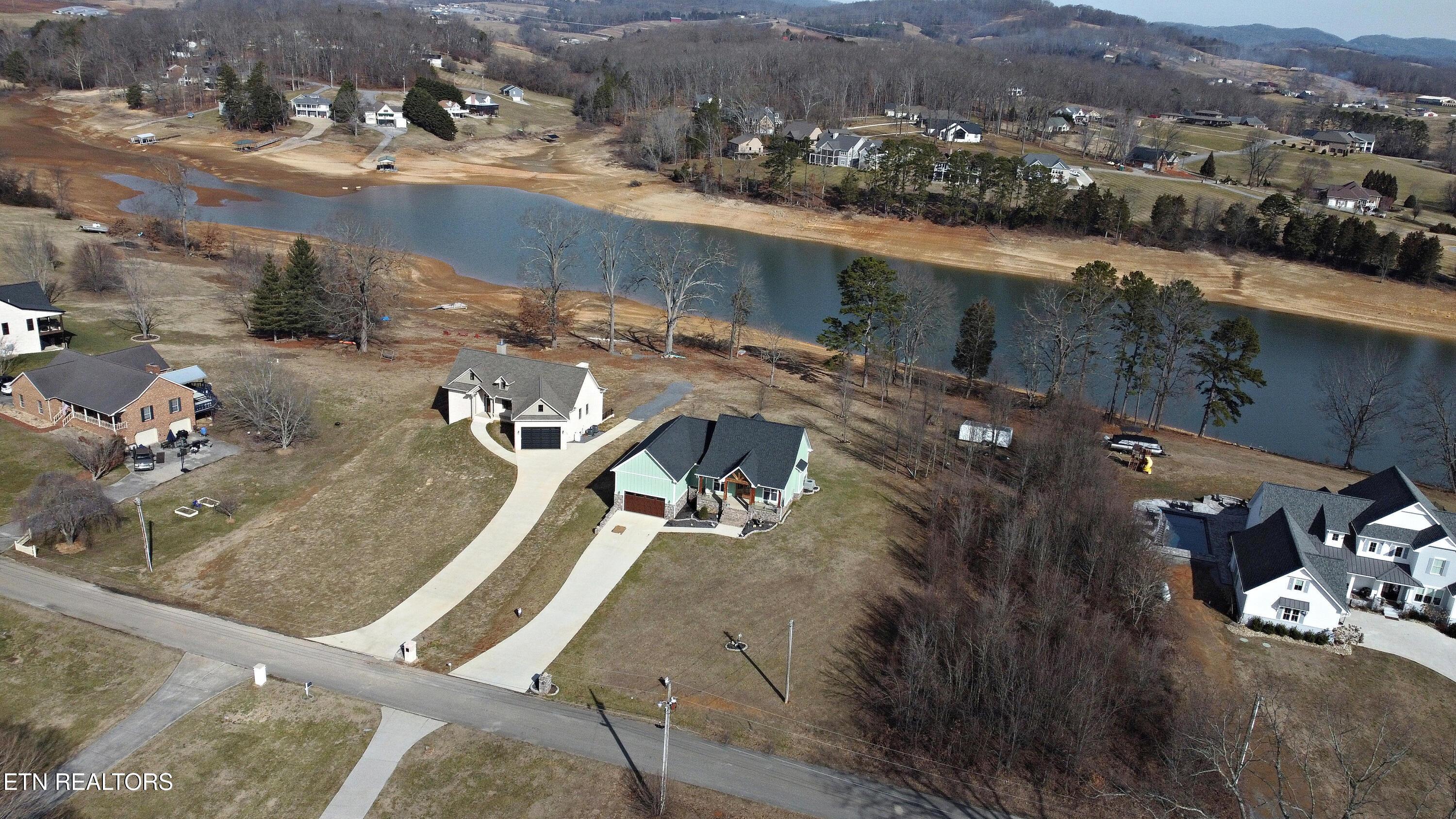 Peninsula Pt, Rutledge, TN 37861