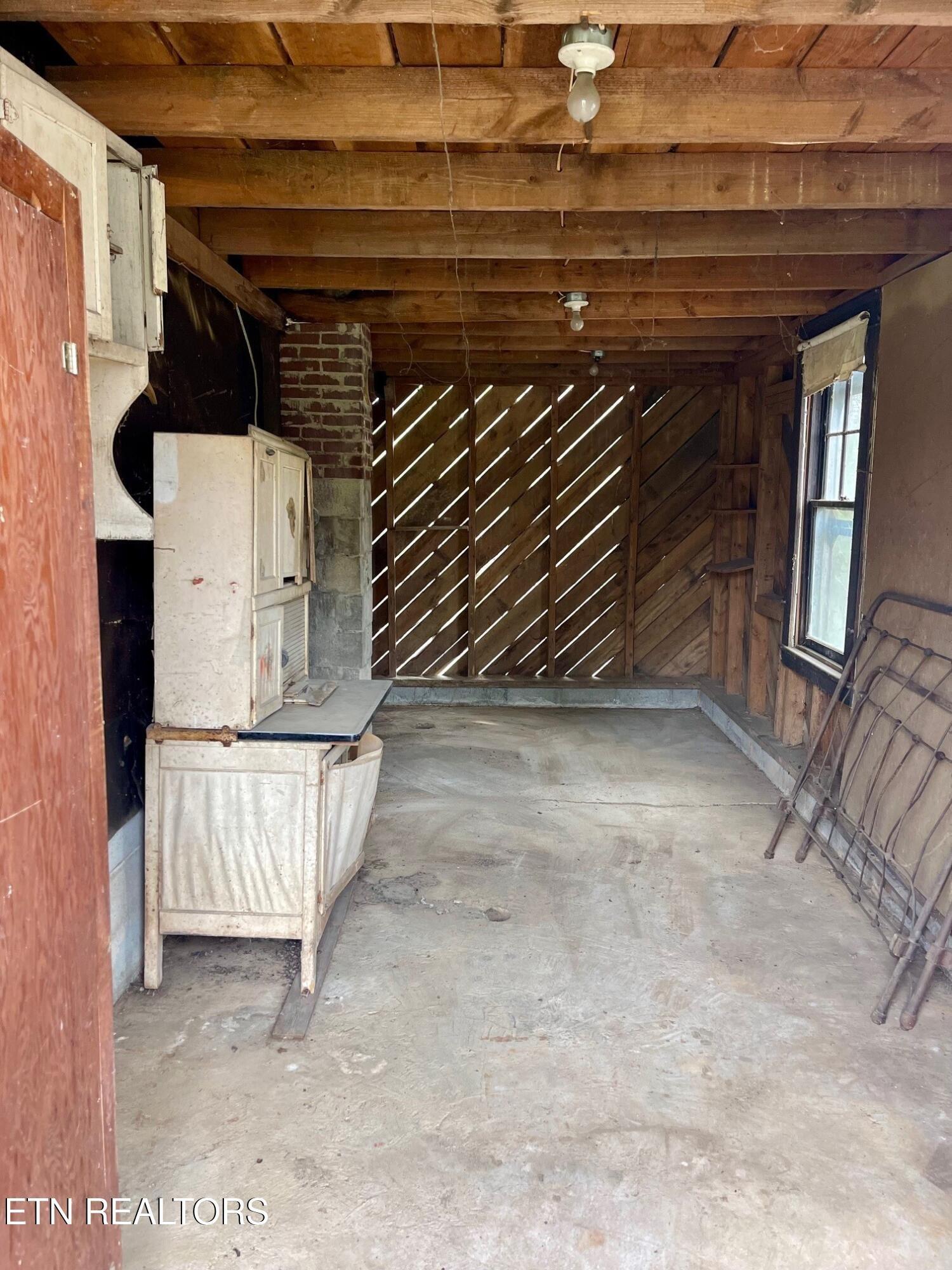 Mint Rd, Maryville, TN 37803