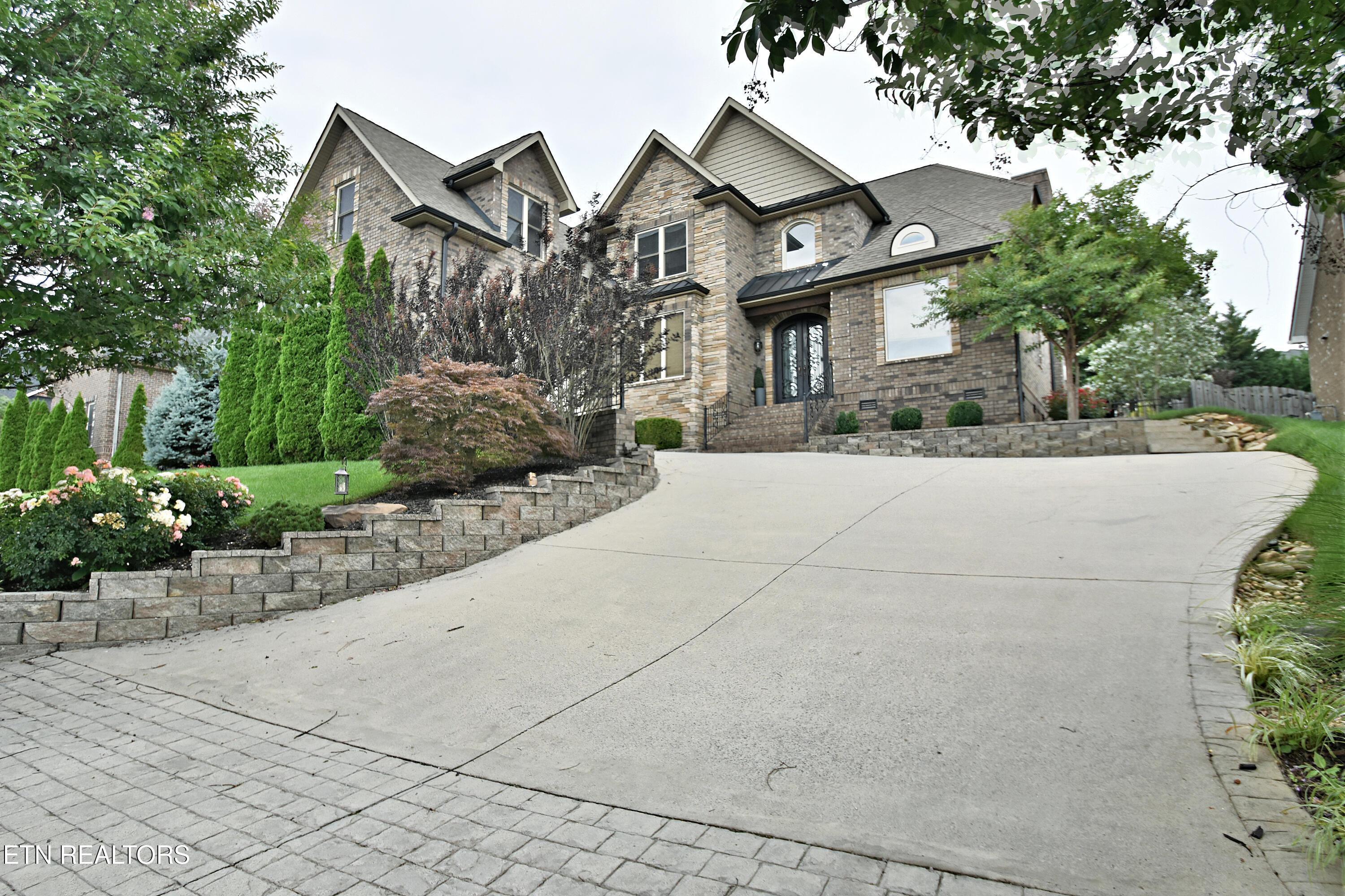 Lakehurst Ln, Farragut, TN 37934