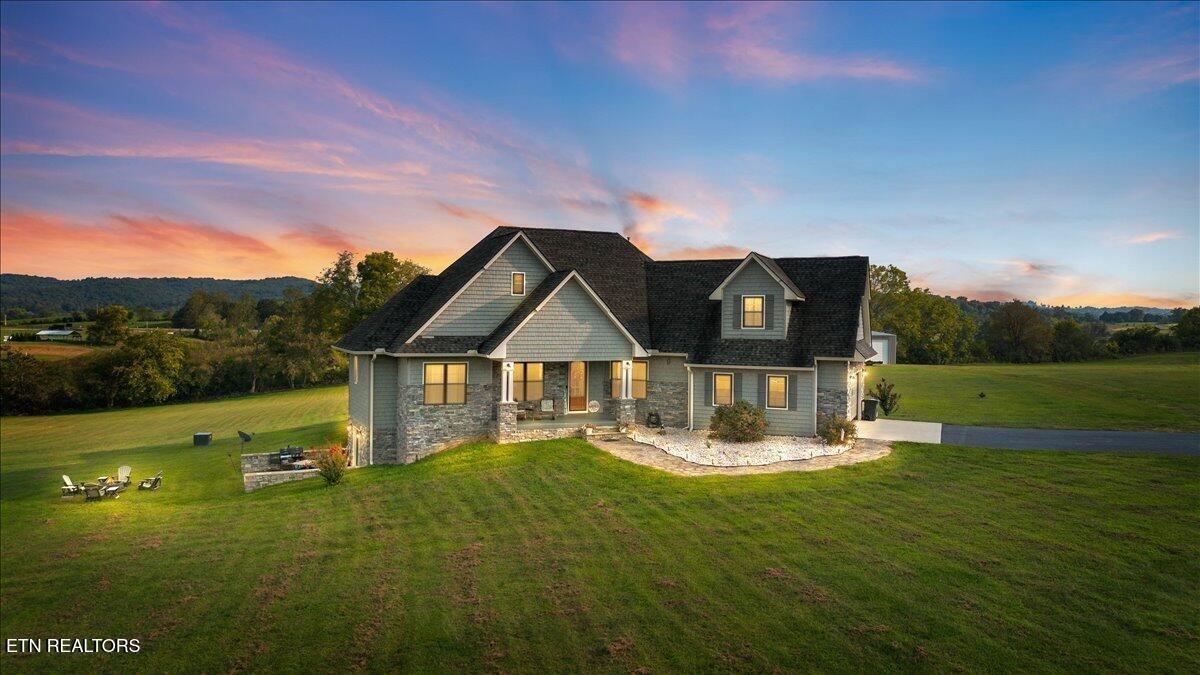 Cross Valley Rd, La Follette, TN 37766
