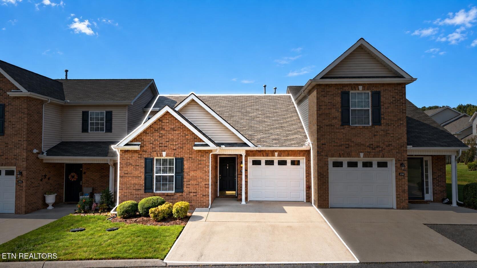 Sean Grove Way, Knoxville, TN 37921