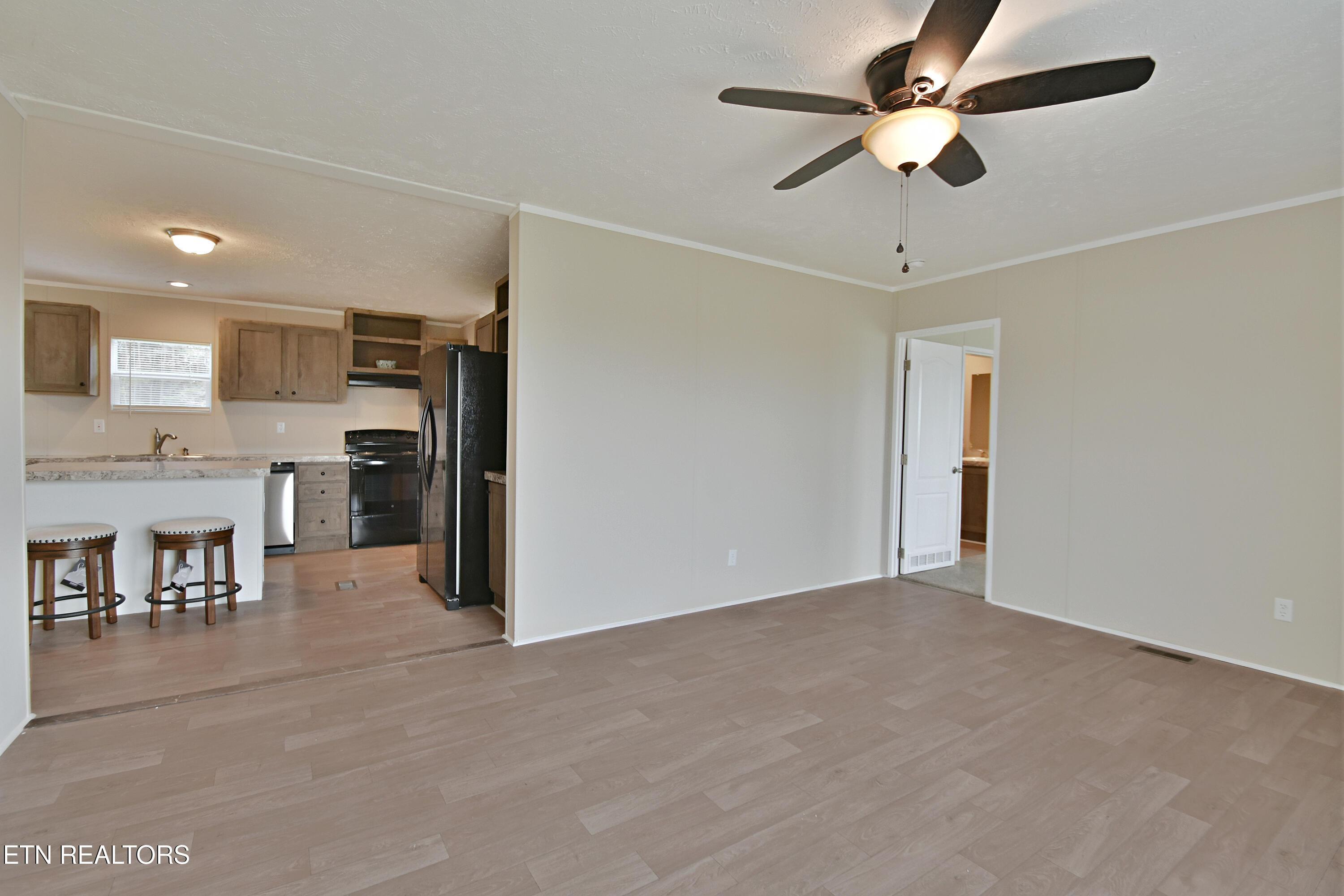 Foster Rd, Blaine, TN 37709
