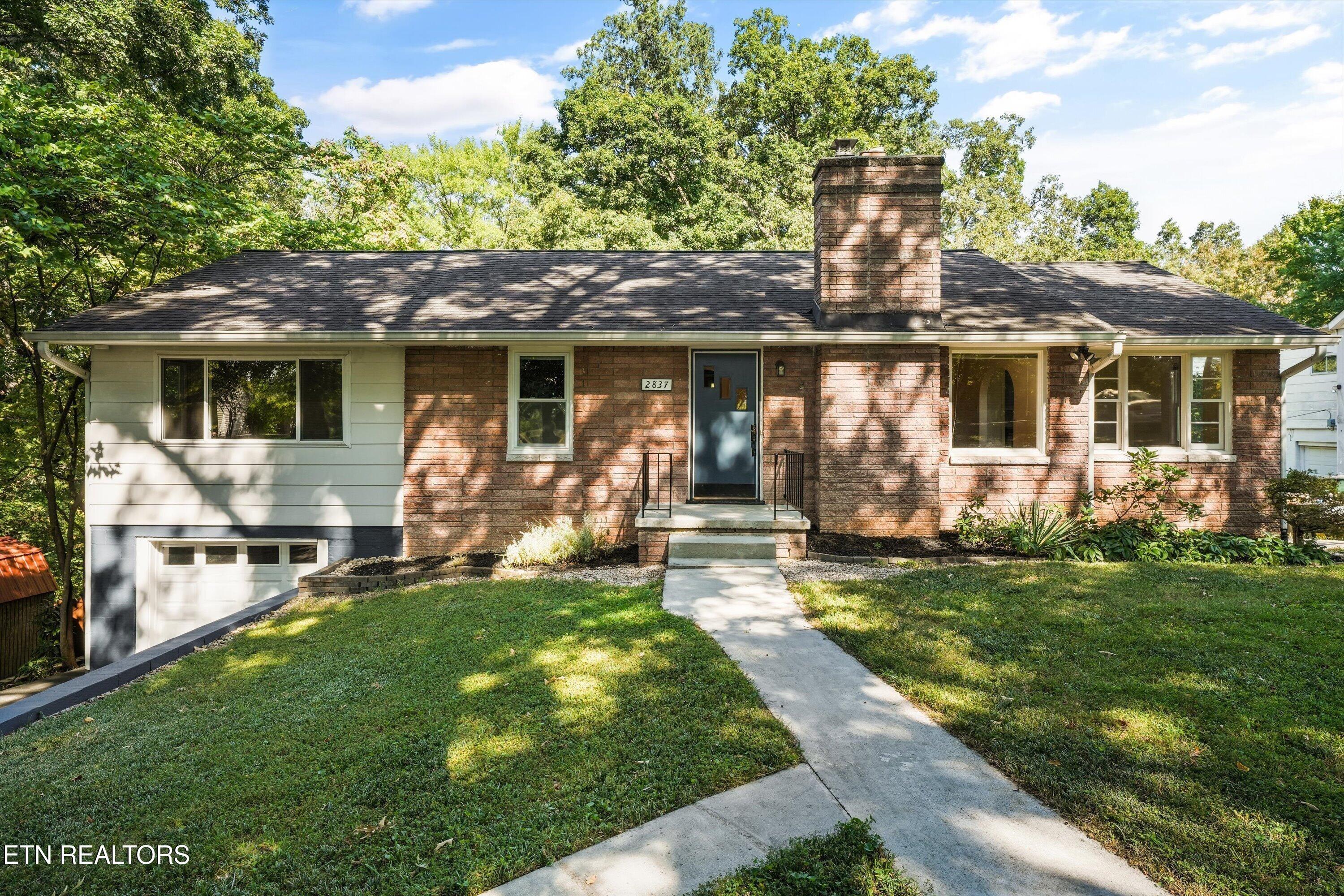 Gaston Ave, Knoxville, TN 37917