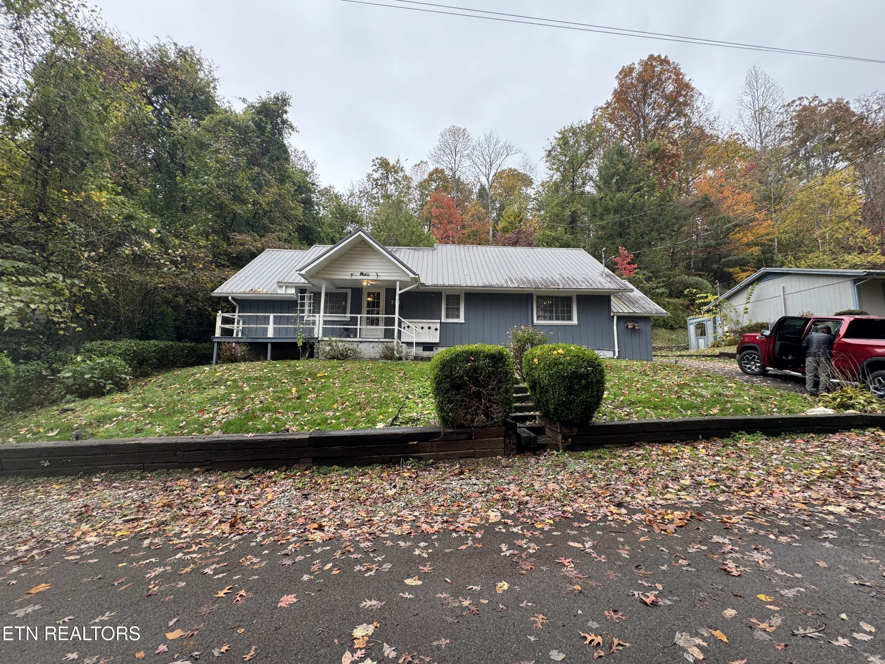 Elbow Ln, Gatlinburg, TN 37738