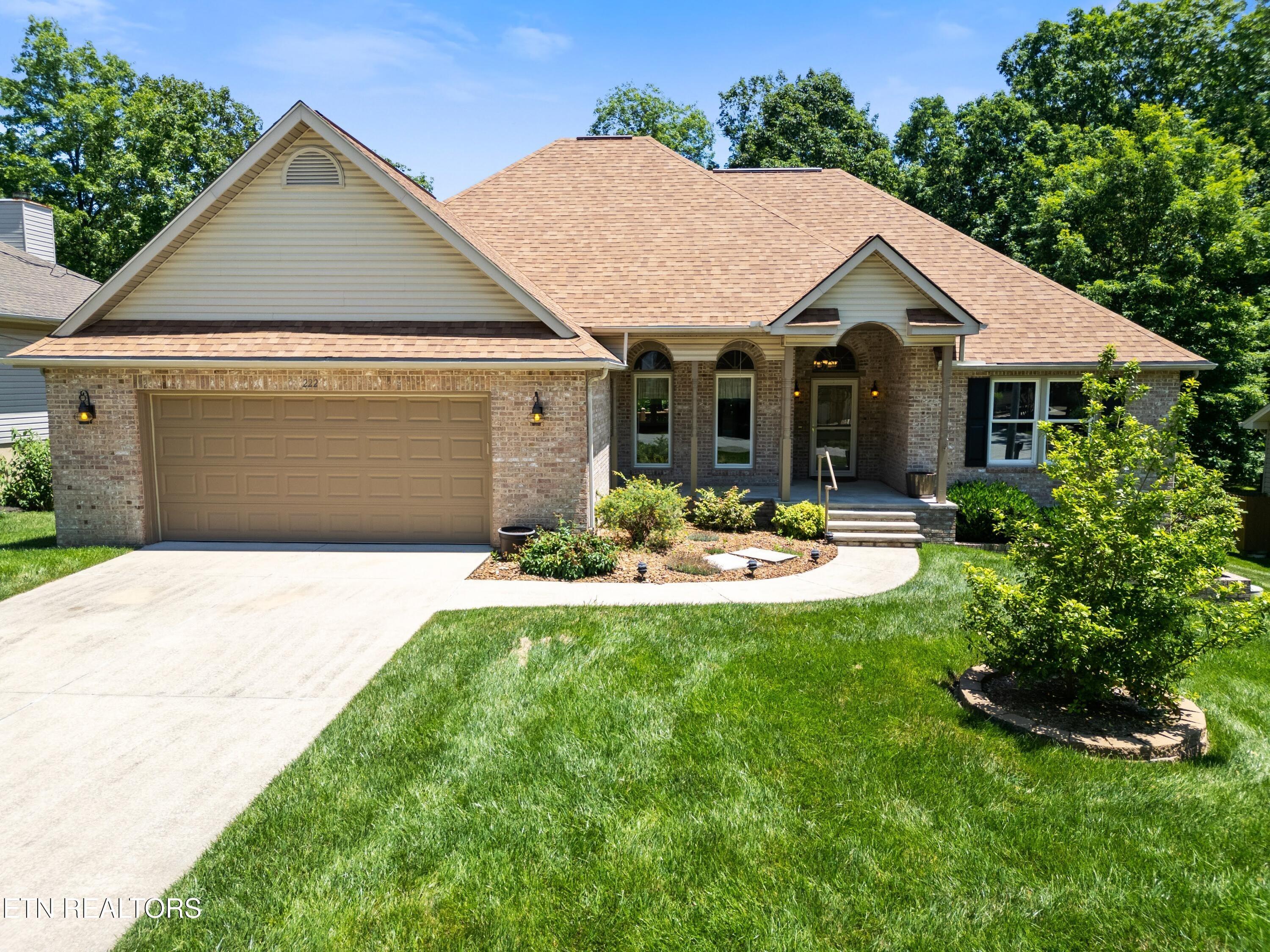 Amherst Ln, Crossville, TN 38558