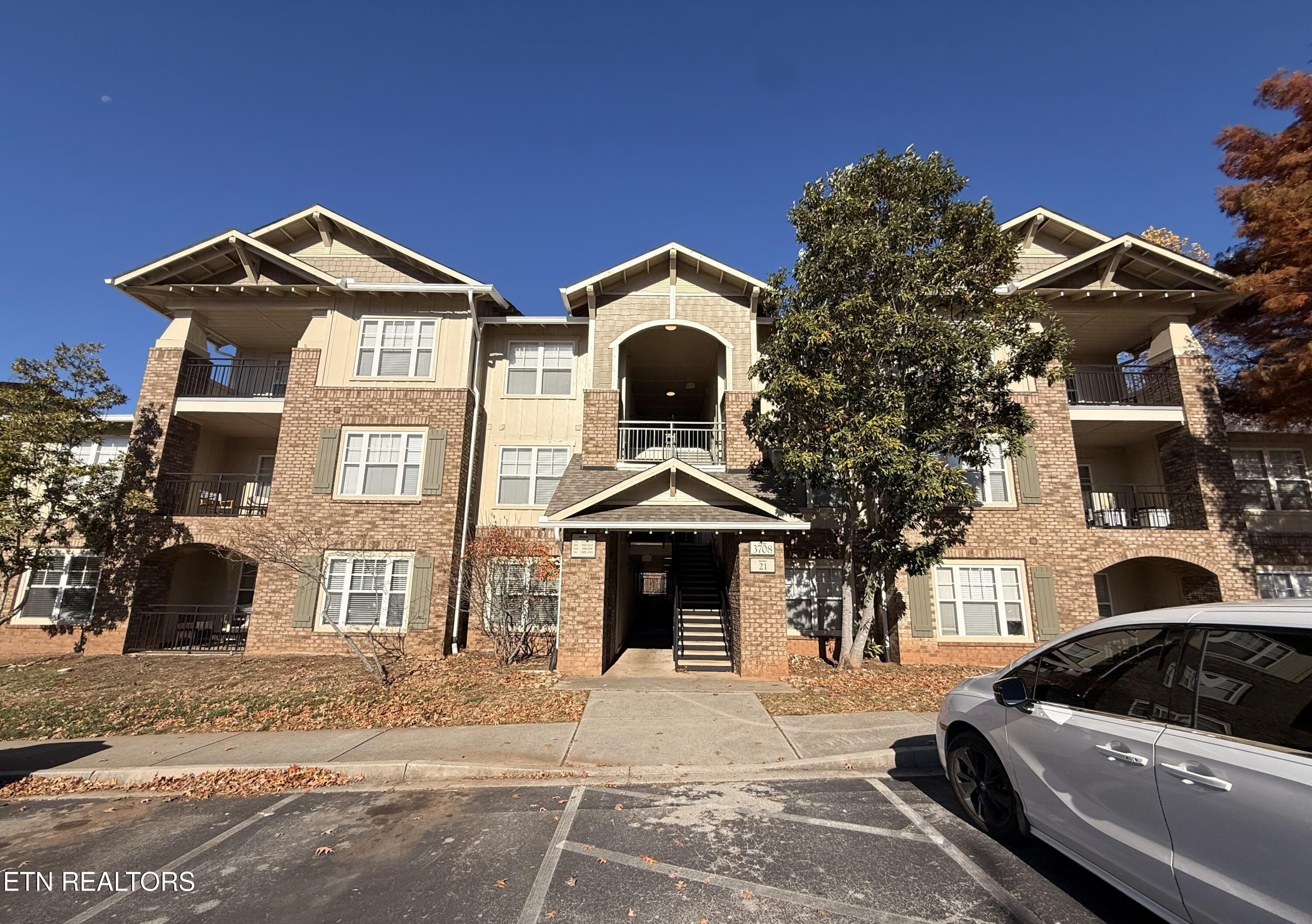Spruce Ridge Way, Knoxville, TN 37920