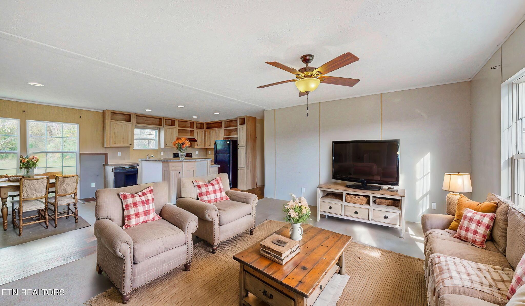 Orange Ln, Speedwell, TN 37870