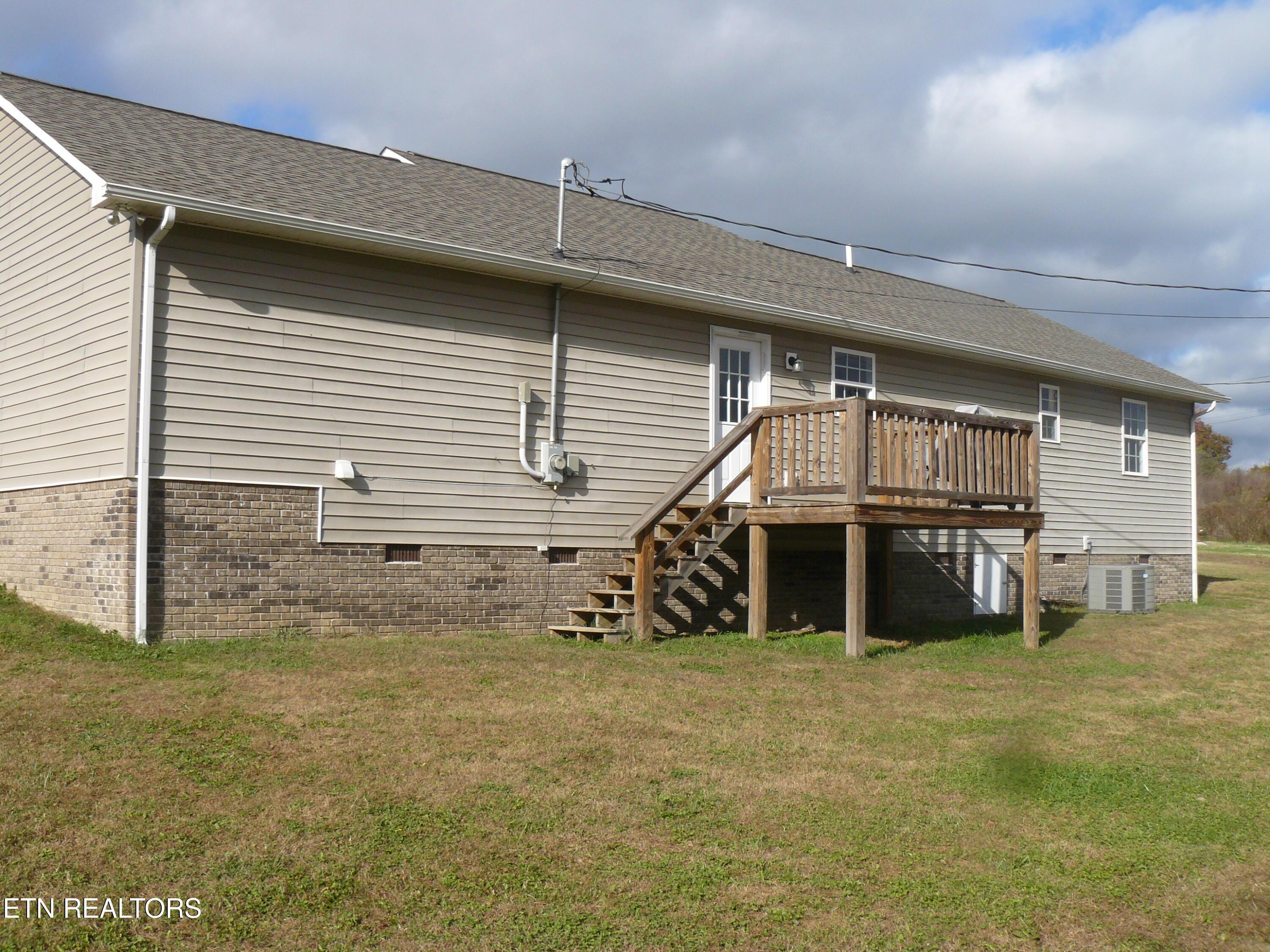 Cartwright Cir, Tazewell, TN 37879