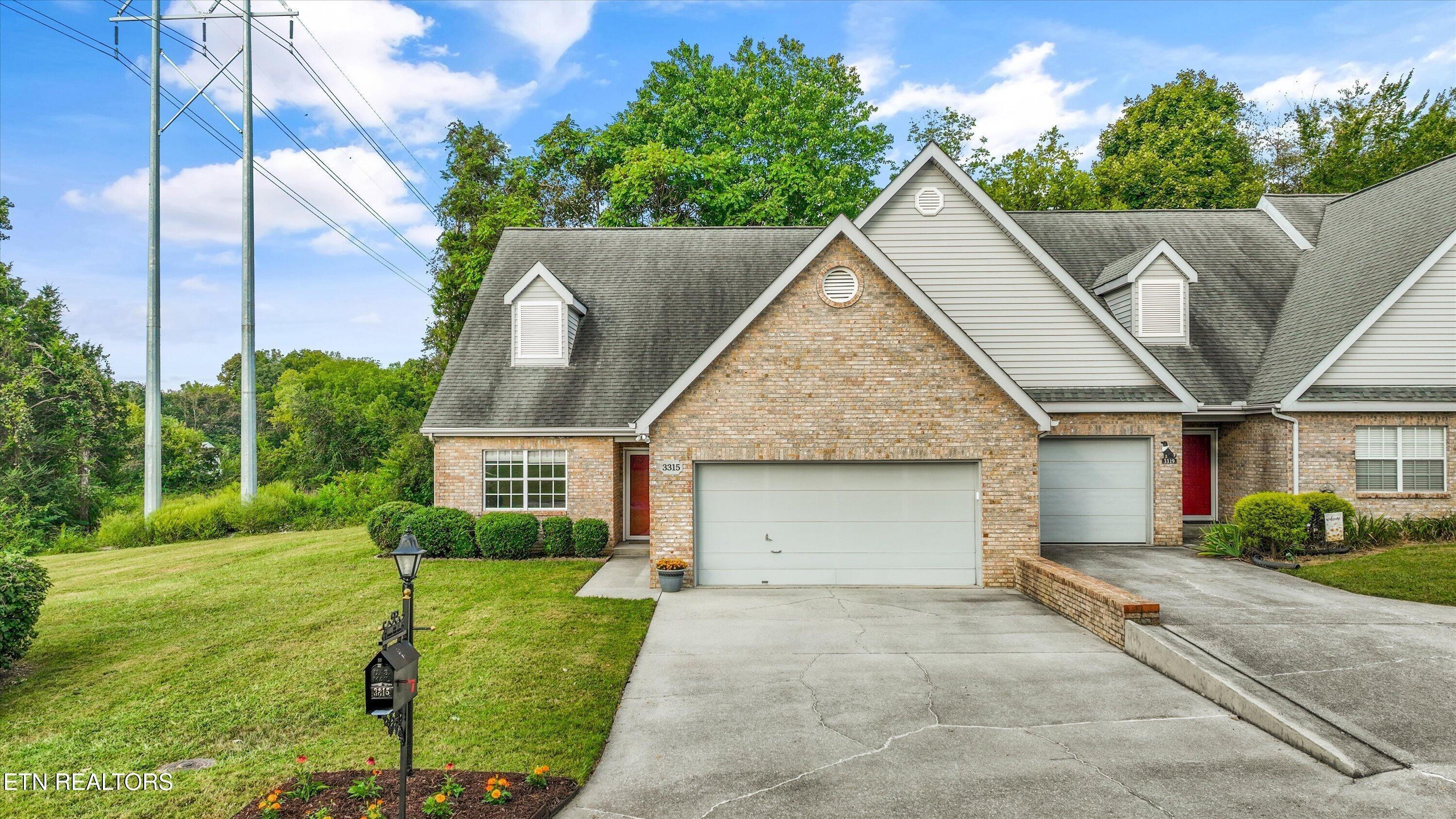 Laurel View Rd, Knoxville, TN 37917