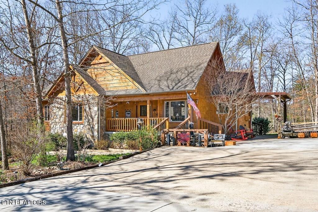 Hemlock Ln, Spencer, TN 38585