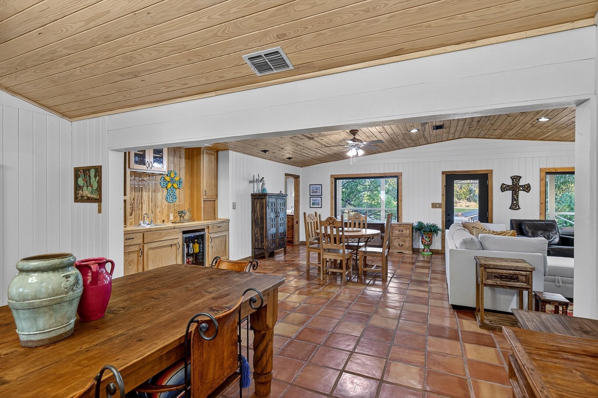 Sandy Harbor Dr, Horseshoe Bay, TX 78657