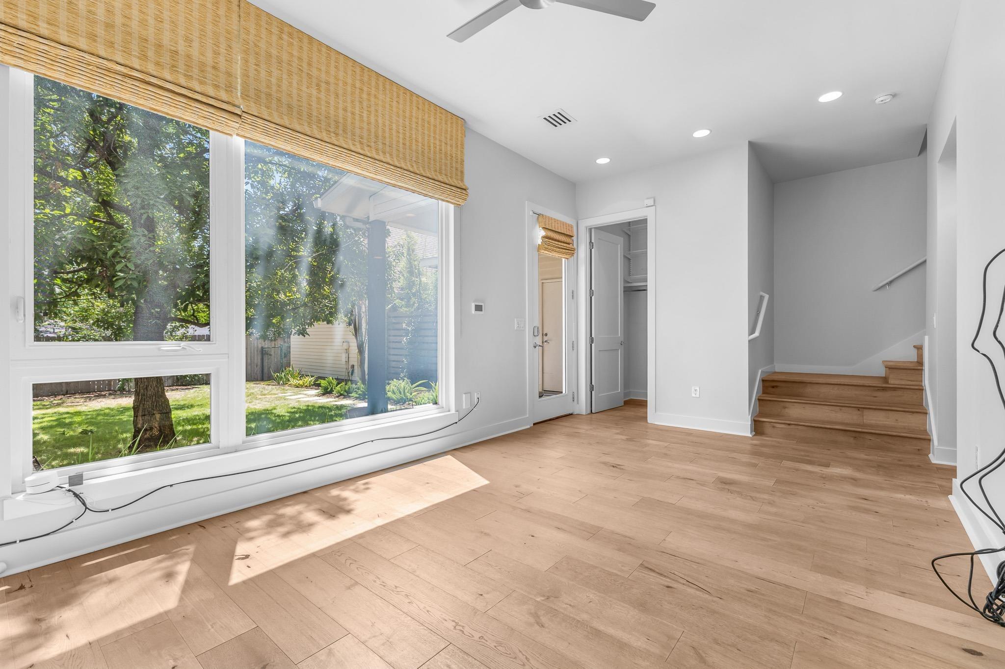W 39th 1/2 St, Austin, TX 78756