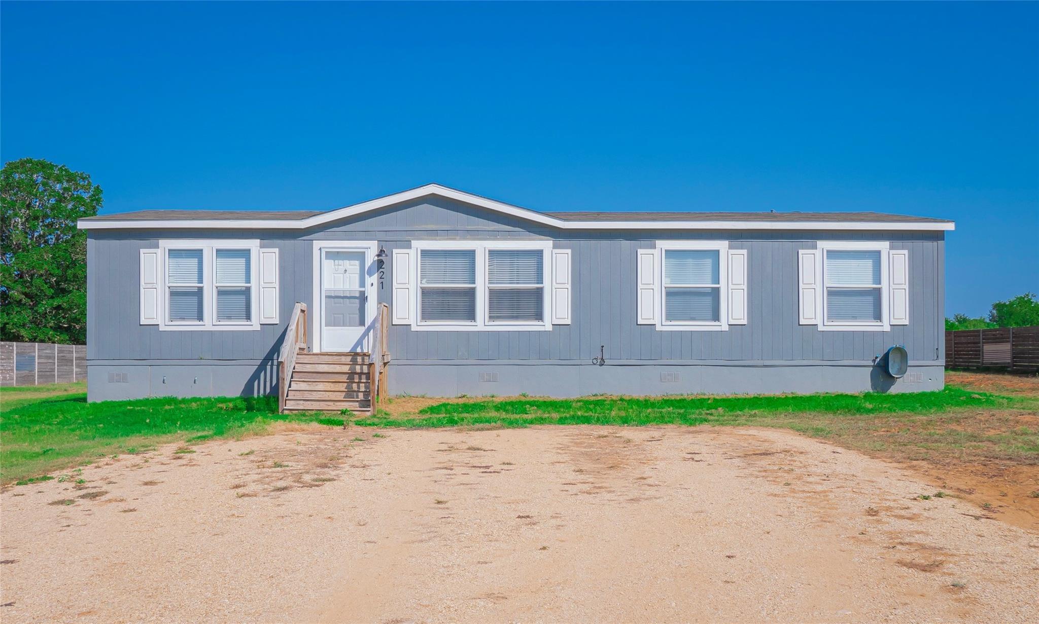 Casen St, Dale, TX 78616