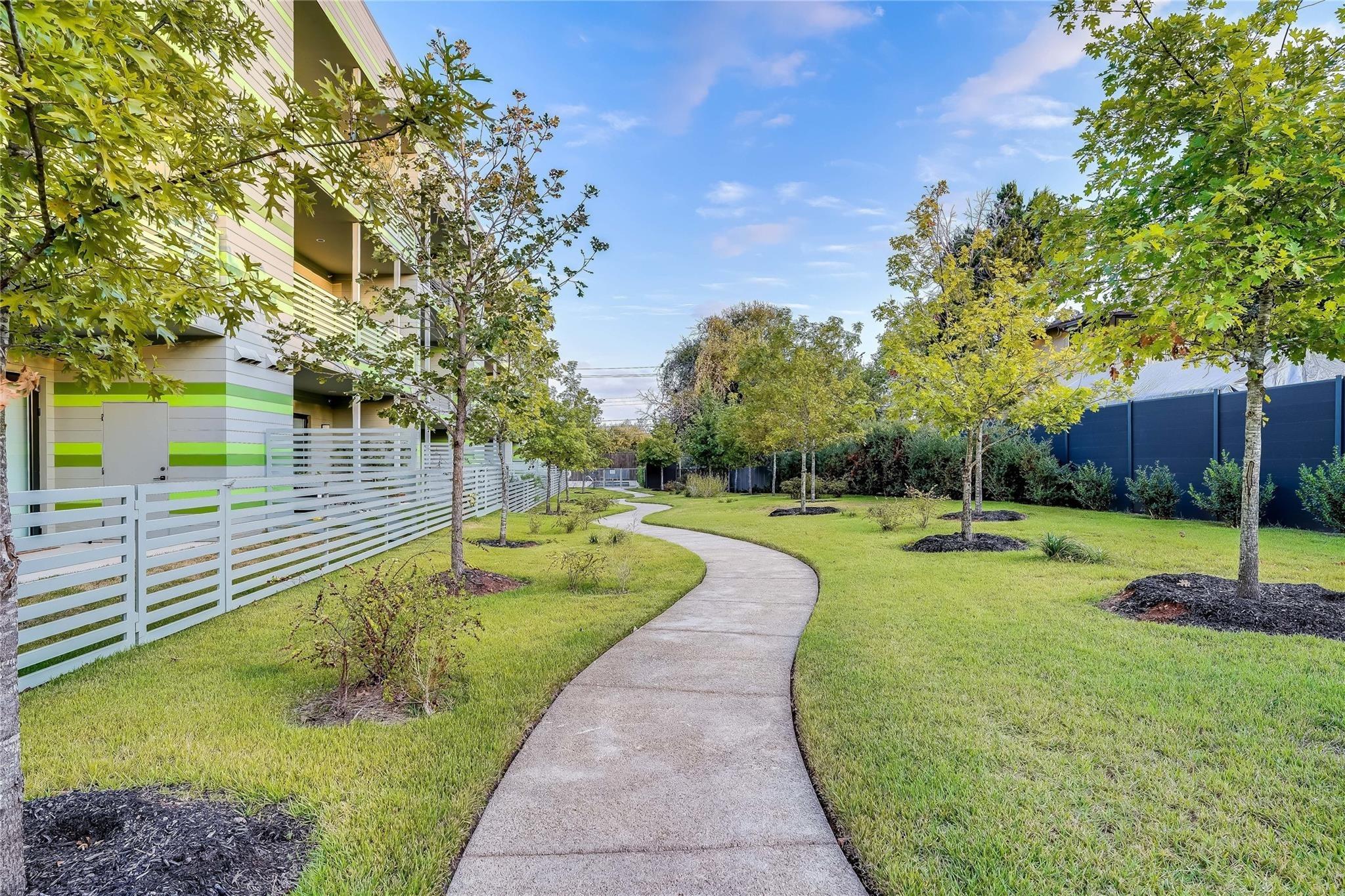 Banister Ln, Austin, TX 78704