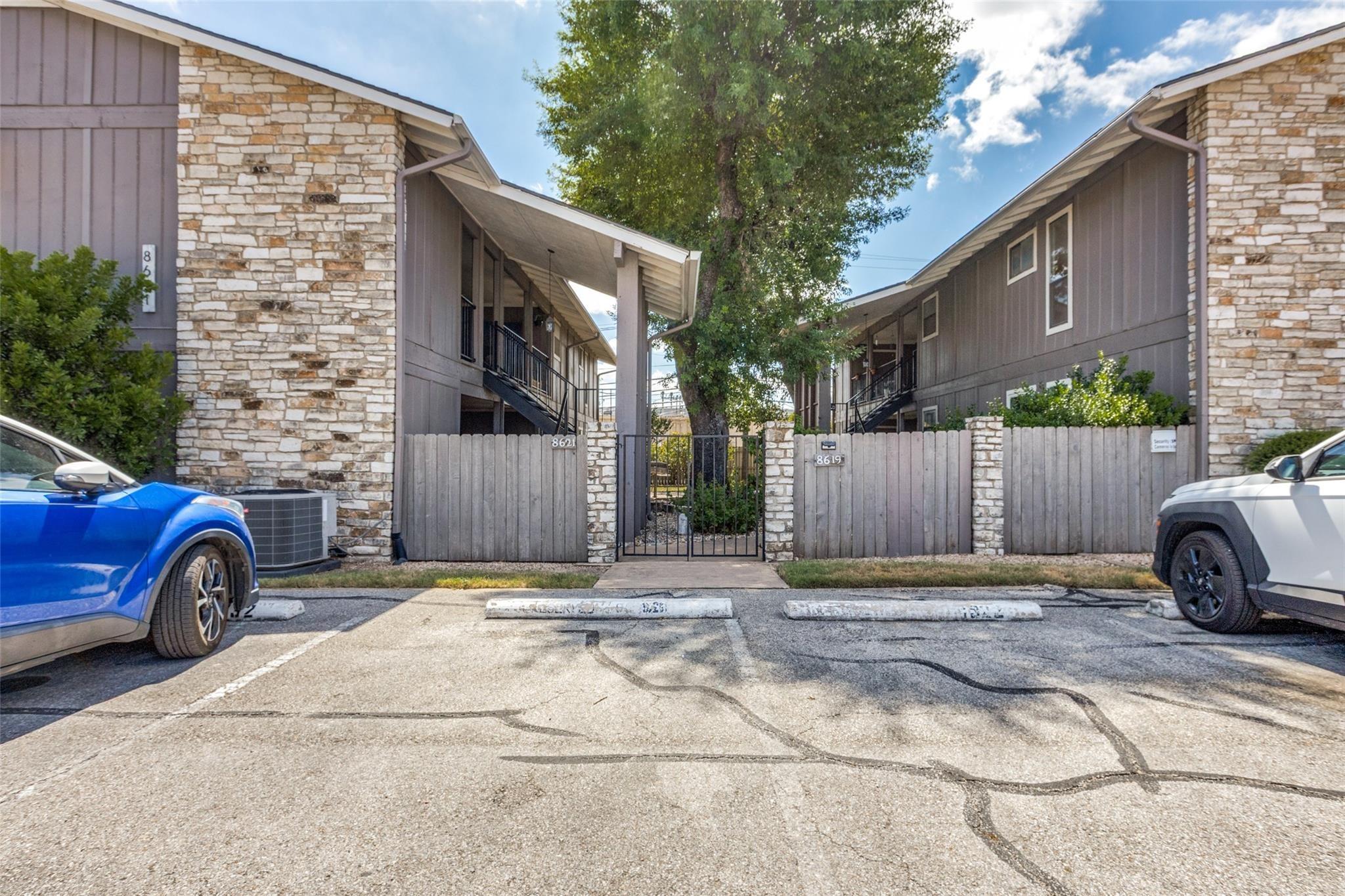 Putnam Dr, Austin, TX 78757