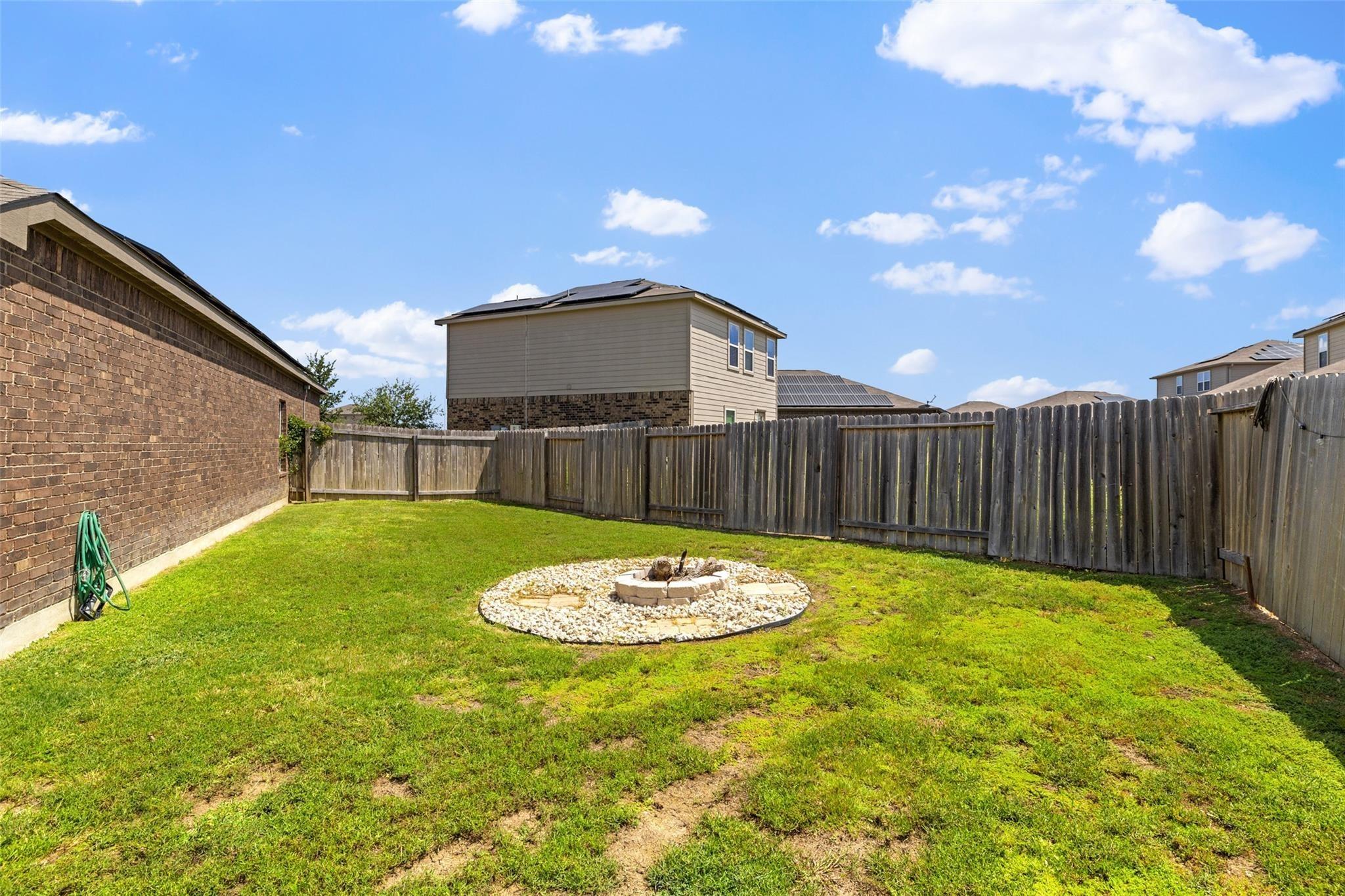 Charles W Fairbanks Cv, Manor, TX 78653