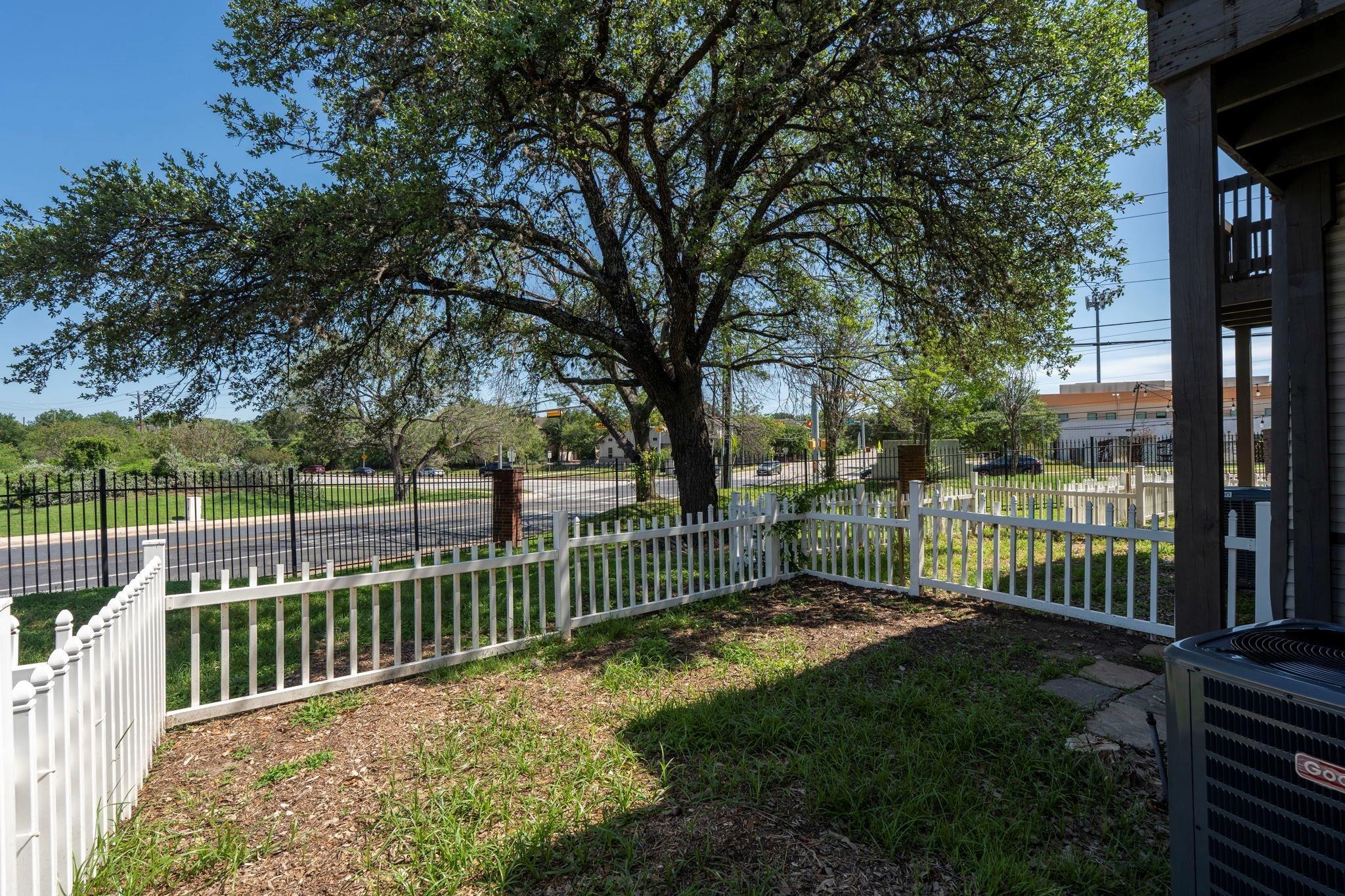 River Crossing Cir, Austin, TX 78741