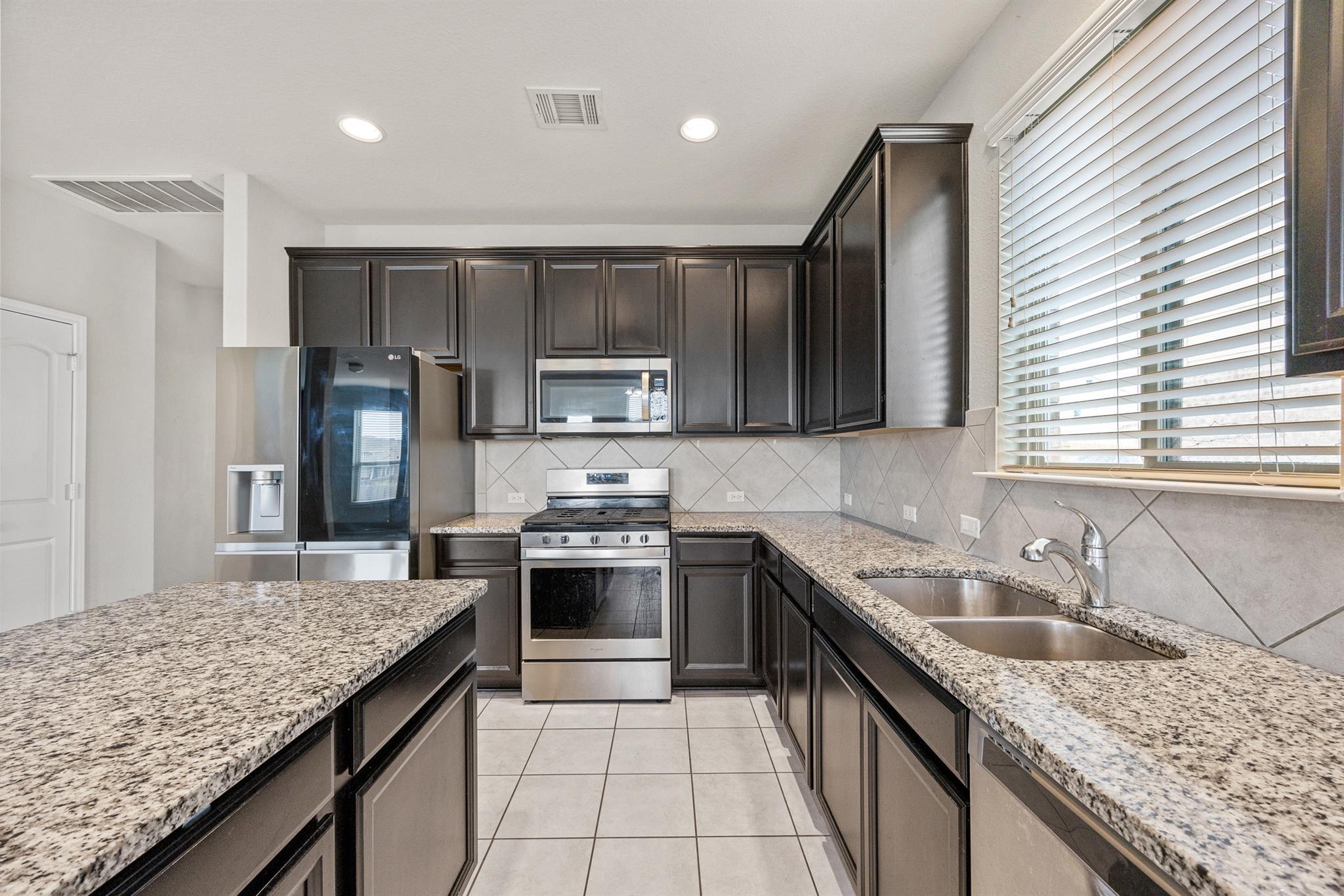 Midlothian Dr, Austin, TX 78754