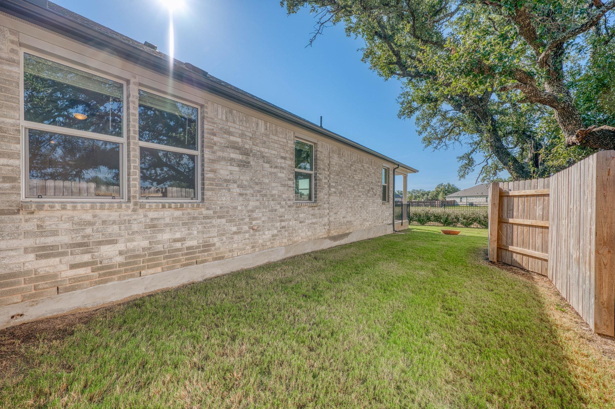 Plumbago Ln, Marble Falls, TX 78654
