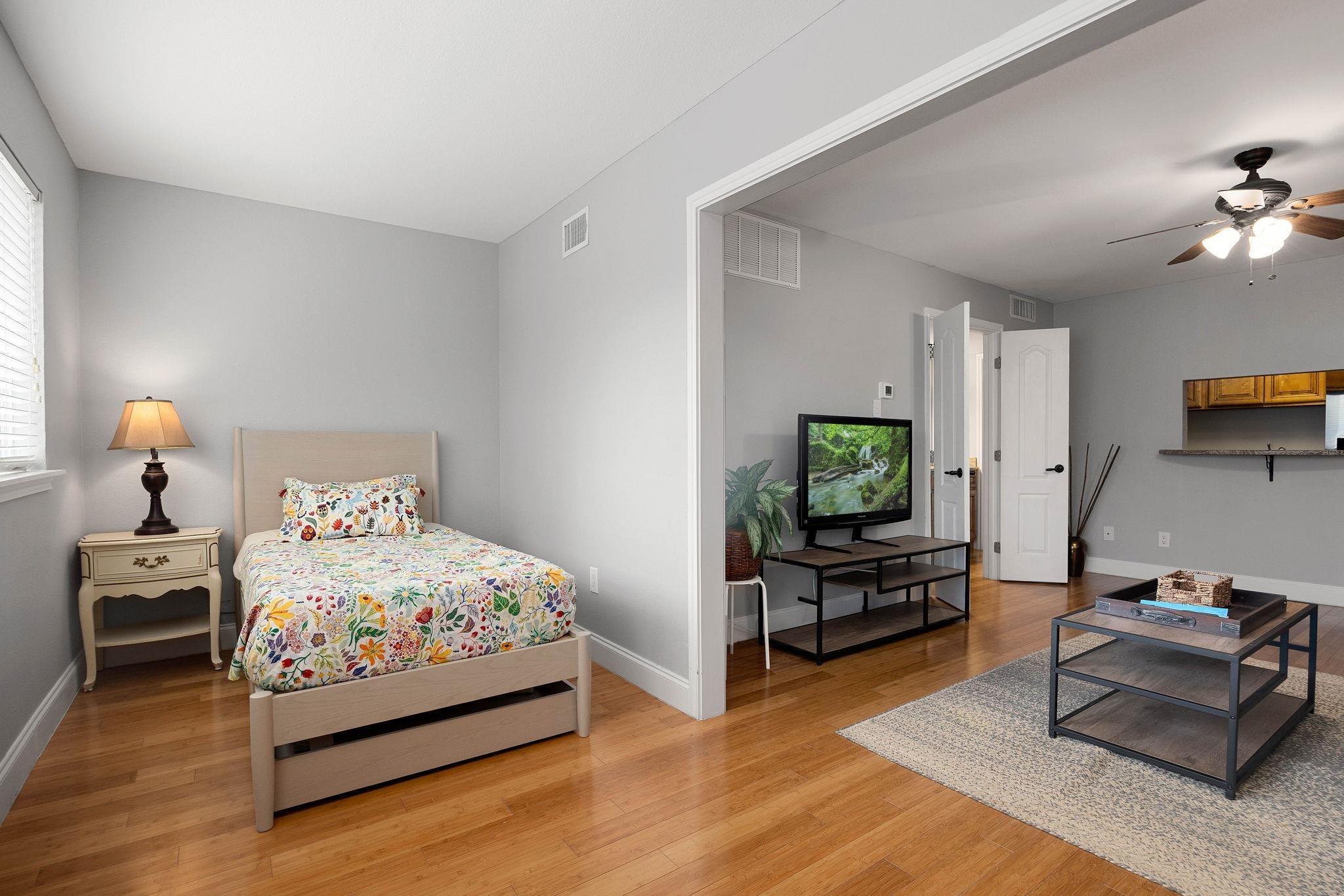 Nueces St, Austin, TX 78701