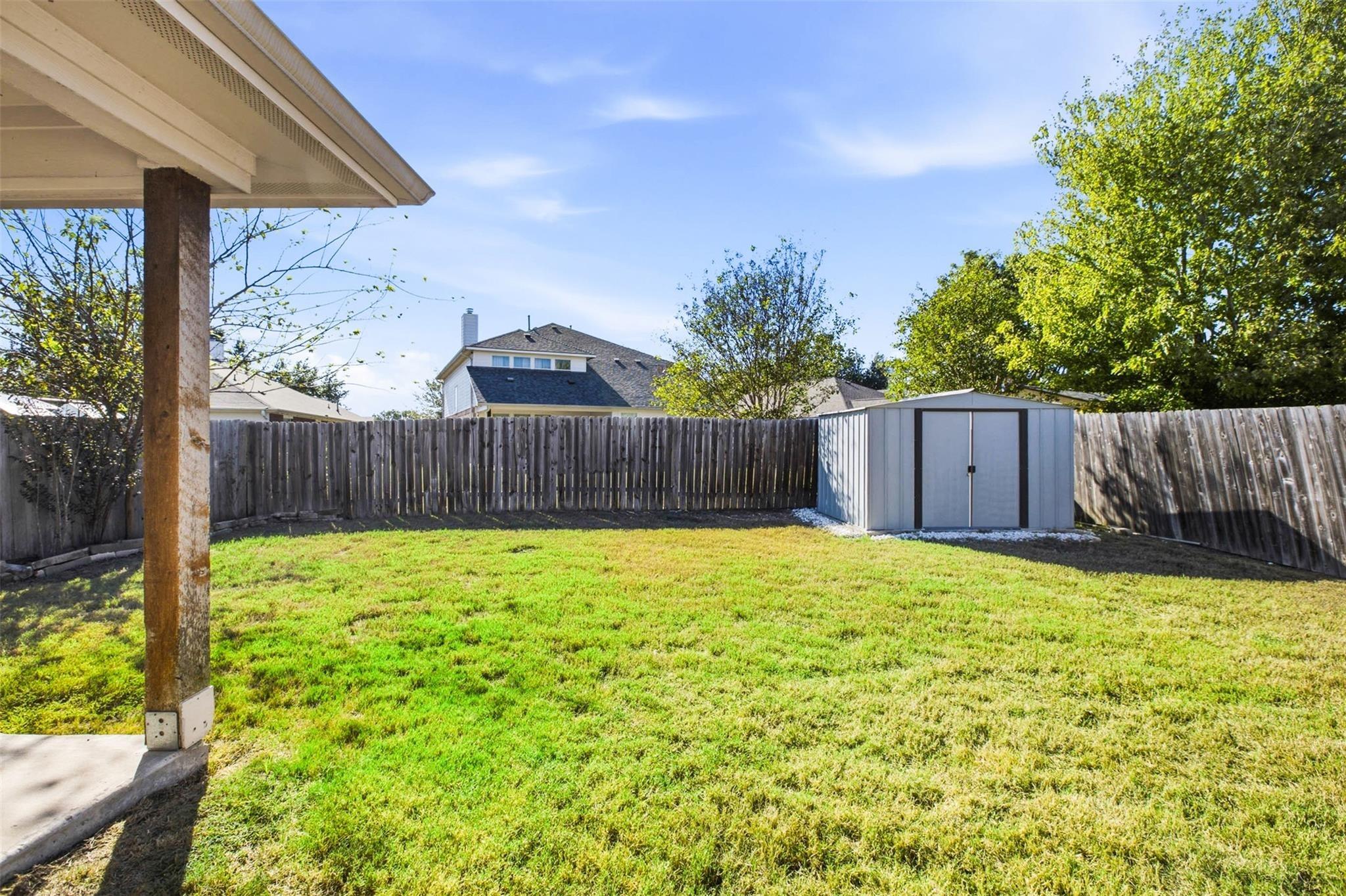 Blue Pond Dr, Pflugerville, TX 78660