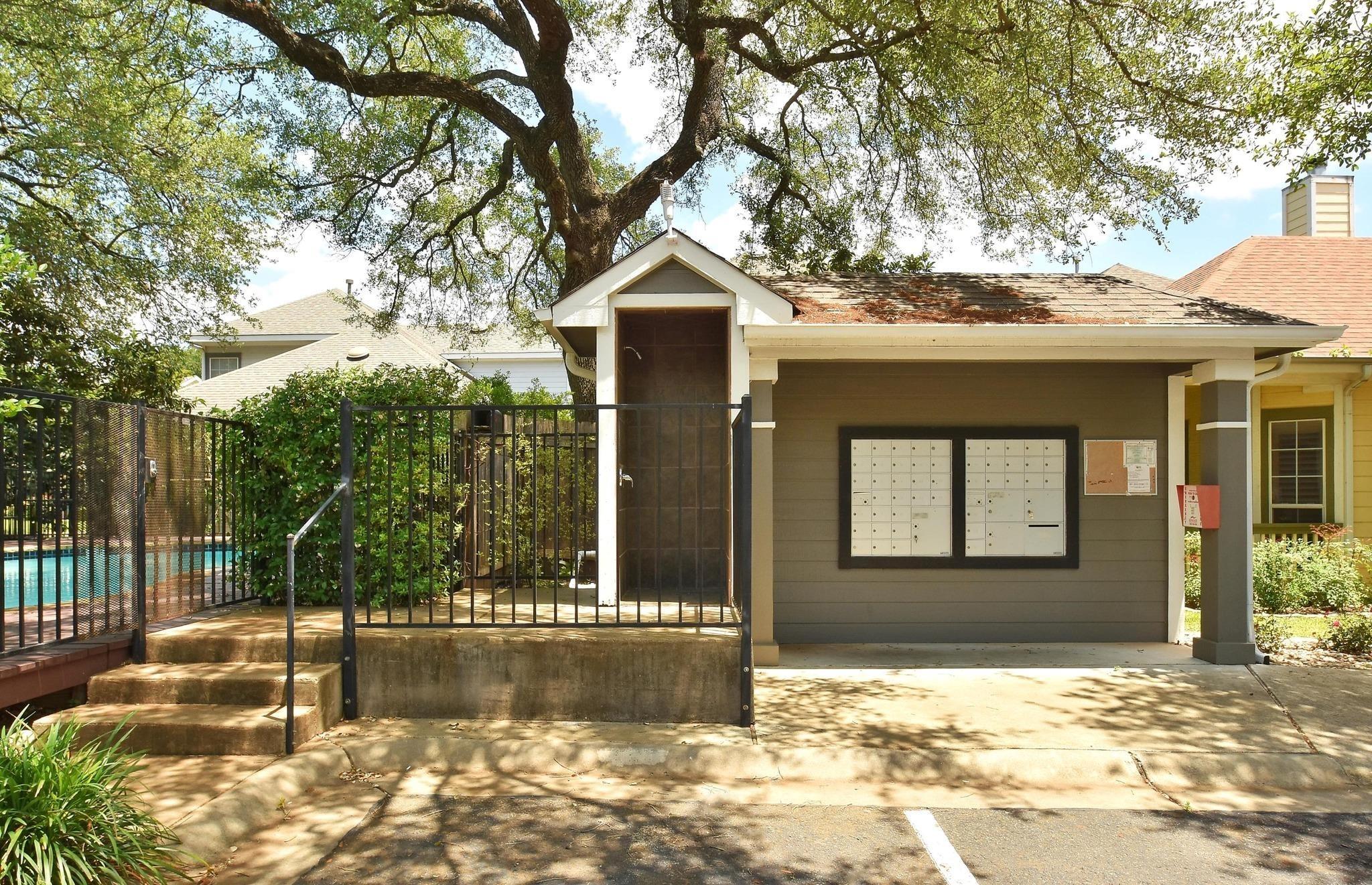 Menchaca Rd, Austin, TX 78745