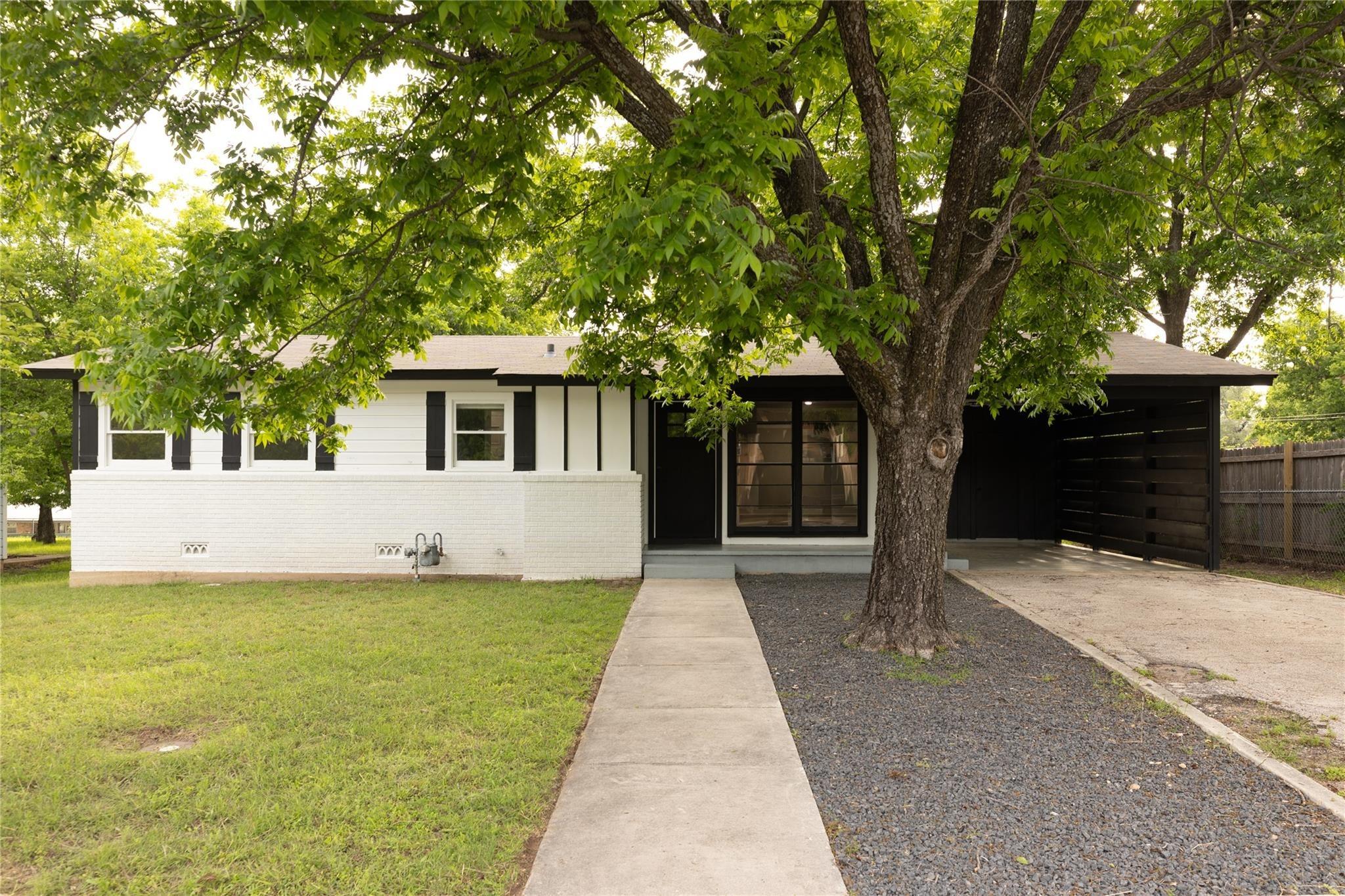 Steele St, Lampasas, TX 76550