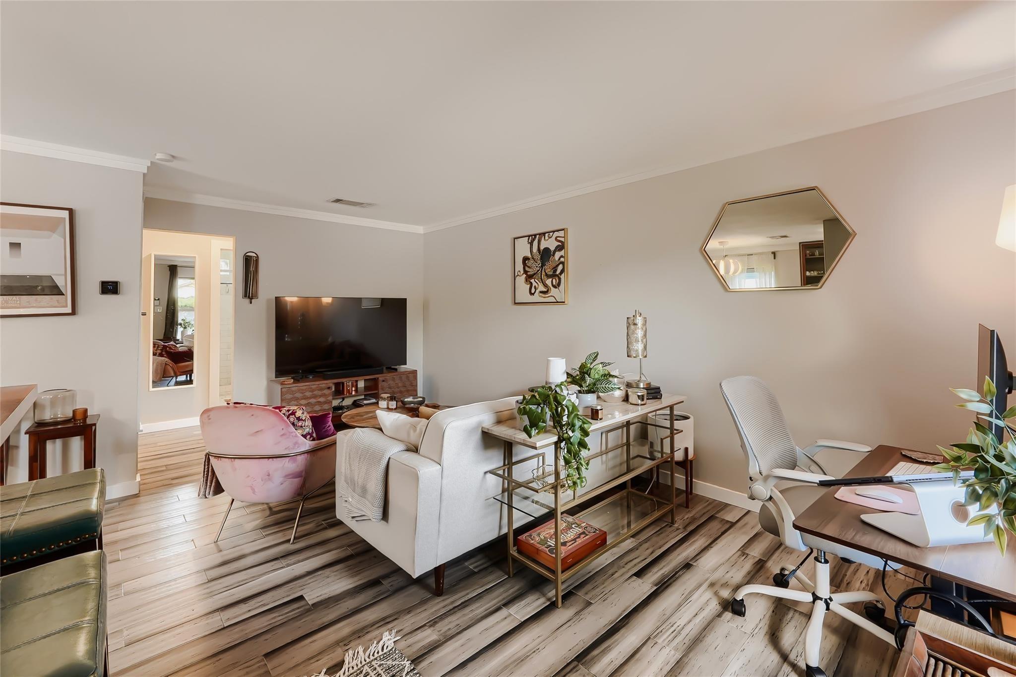 Tracy Lynn Ln # A, Austin, TX 78721