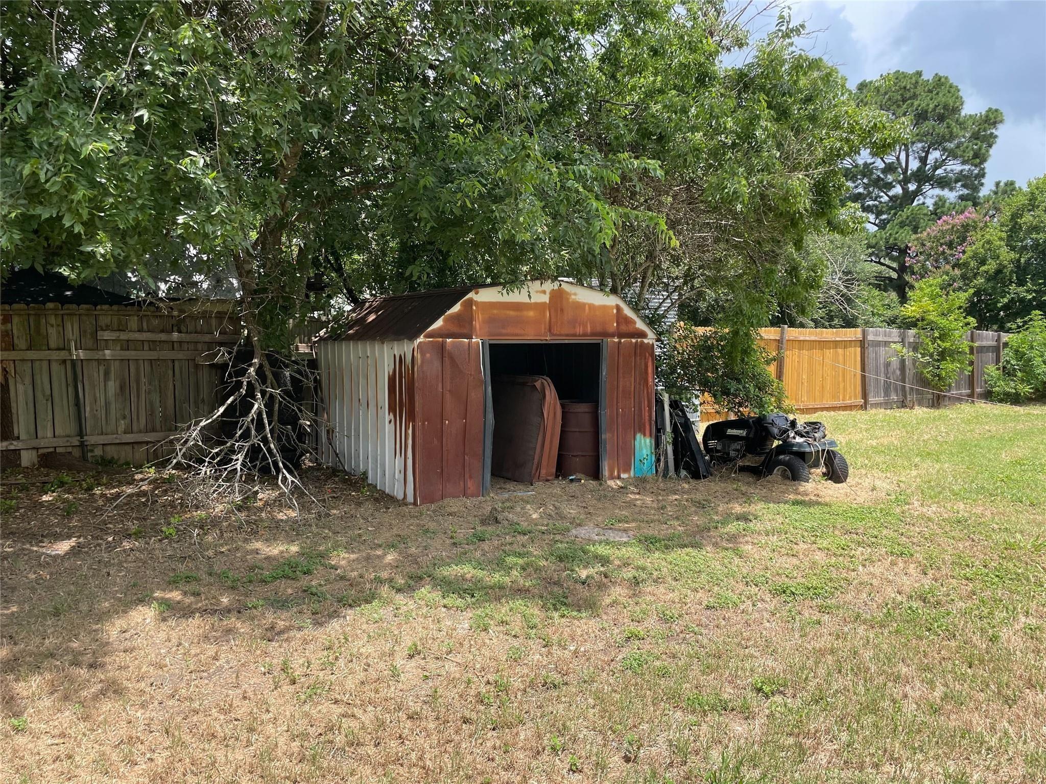 N Avenue H, Elgin, TX 78621