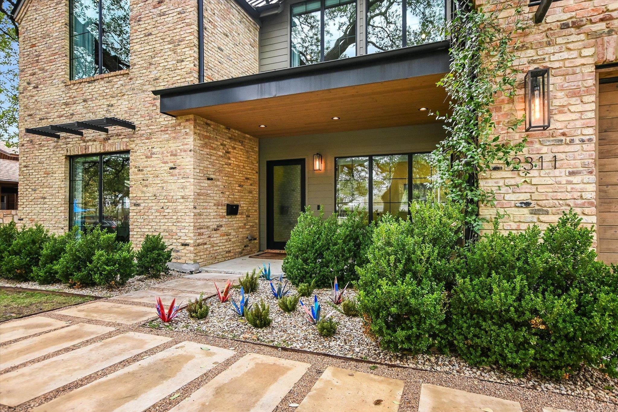 Westoak Dr, Austin, TX 78704