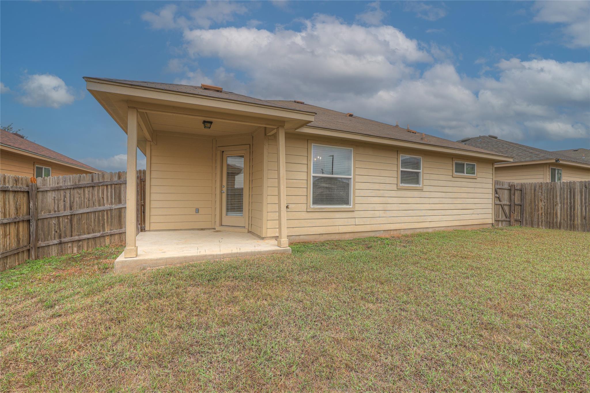 Teron Dr, San Marcos, TX 78666