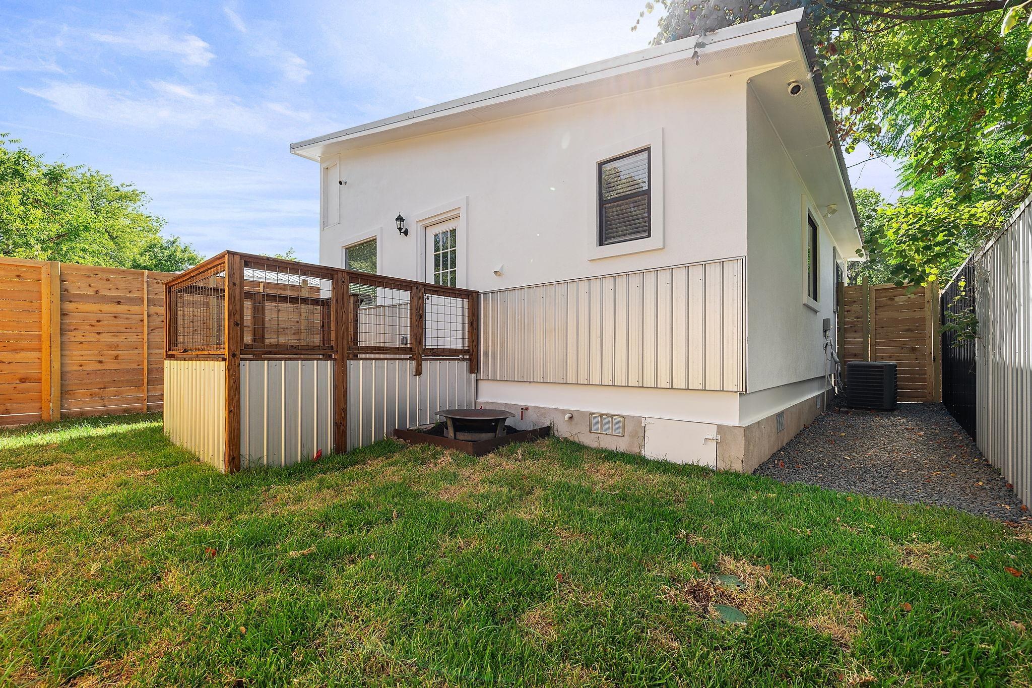 Nickols Ave, Austin, TX 78721