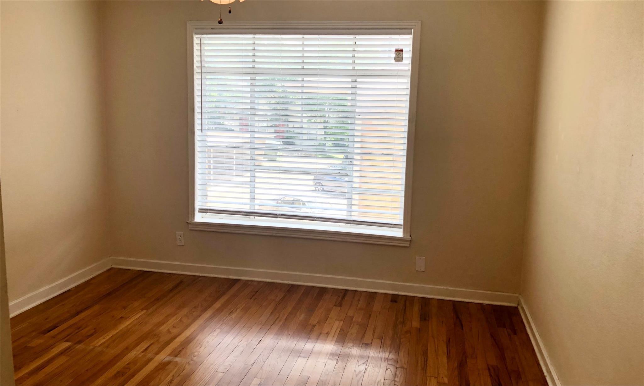 E 34th St, Austin, TX 78705