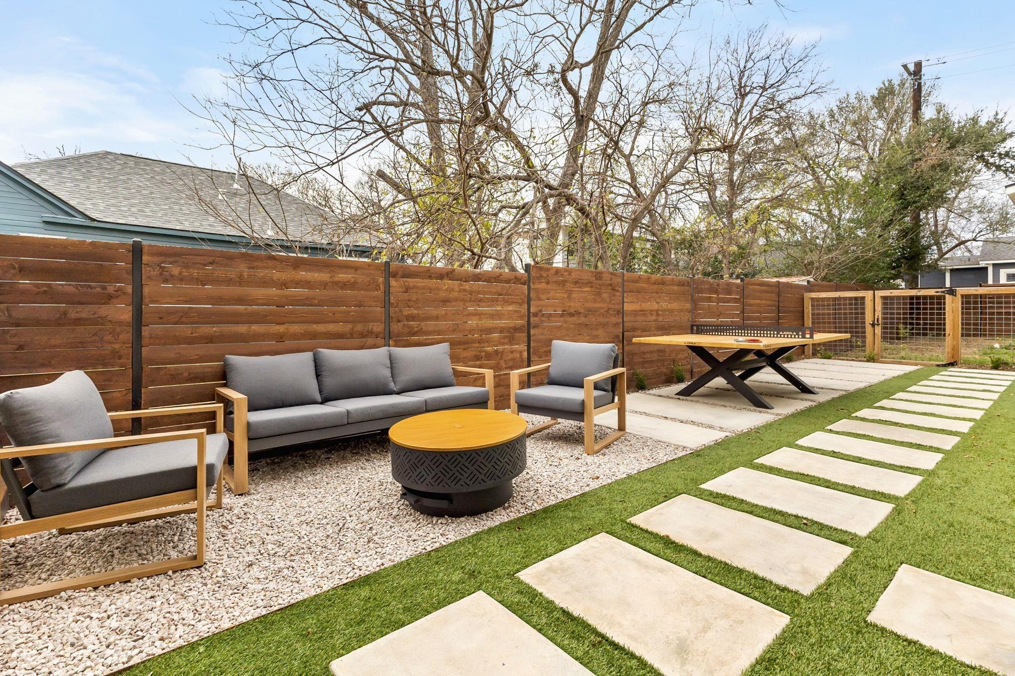 Red River St, Austin, TX 78751