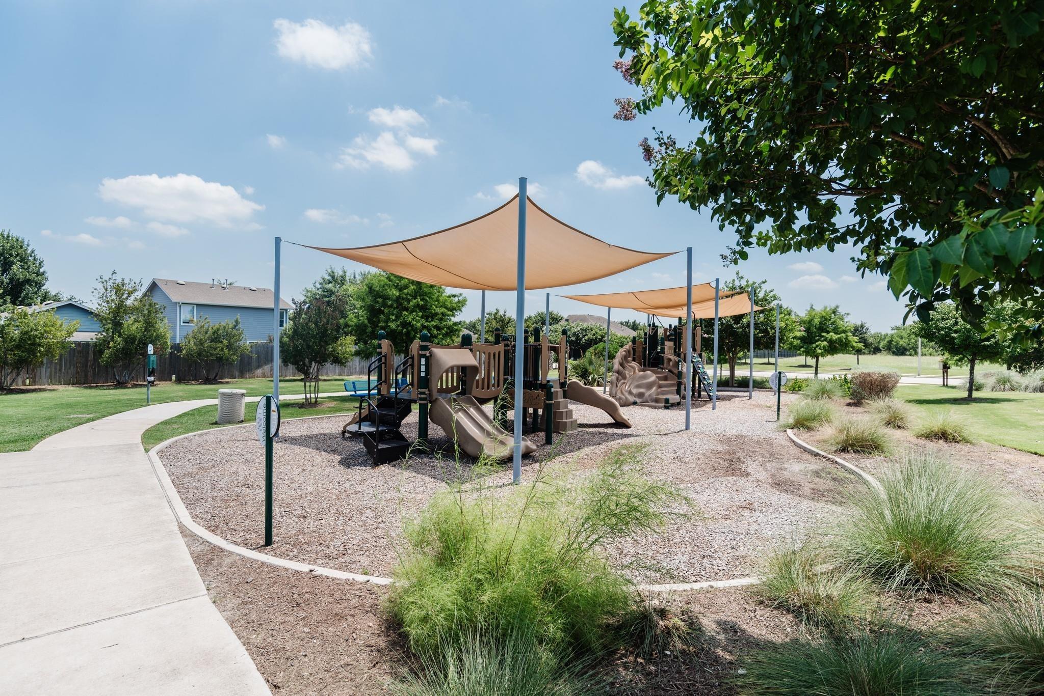 Breckenridge Dr, Austin, TX 78744