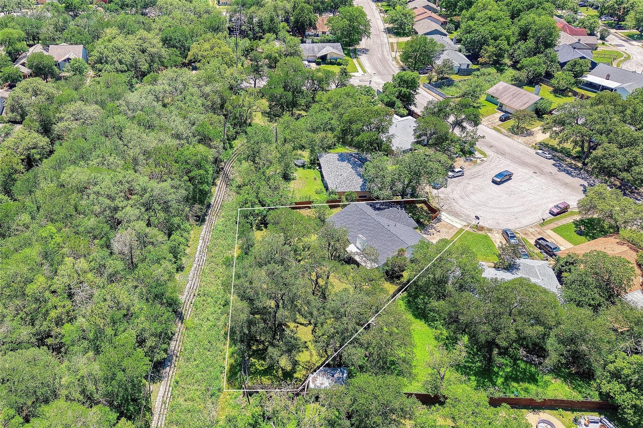 Blarwood Dr, Austin, TX 78745