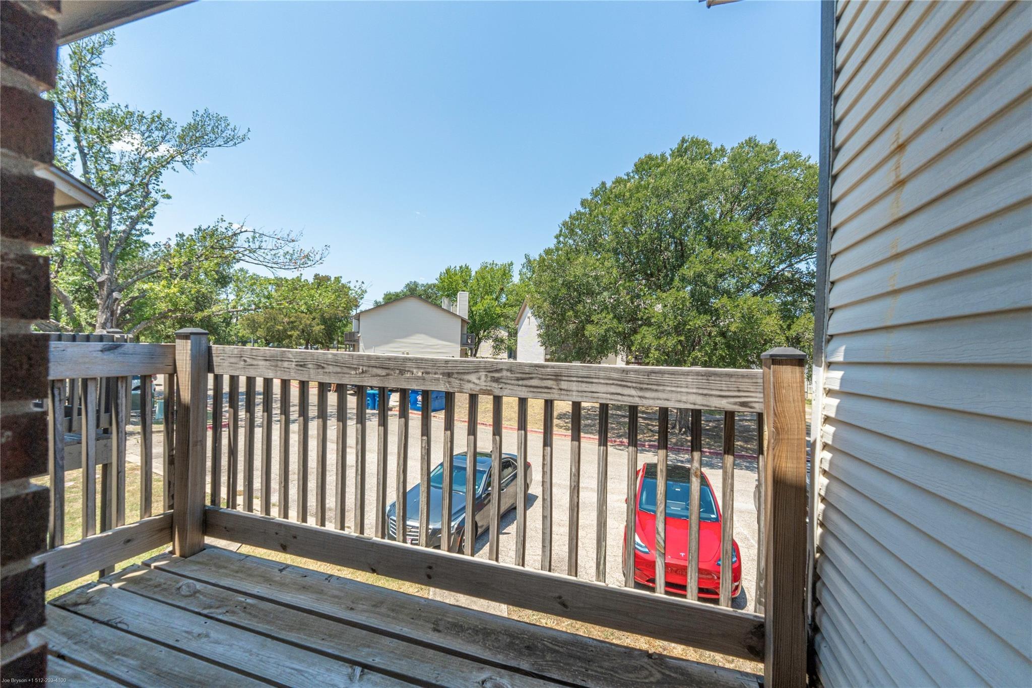 River Crossing Cir, Austin, TX 78741