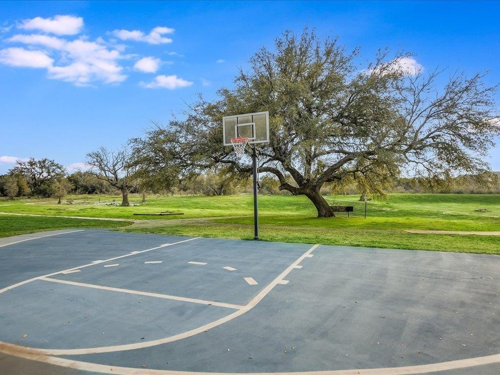 Vista View Trl, Spicewood, TX 78669